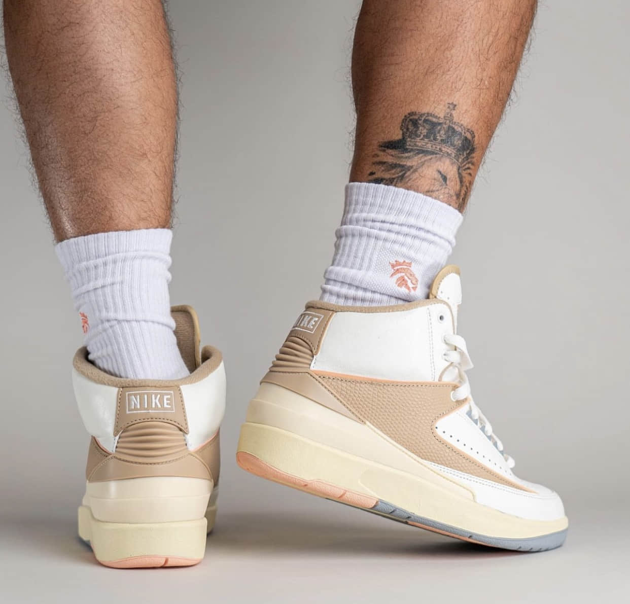 规格颜值都很高!这两双AJ2真难选! 货号:DV9956-118/DX4400-118