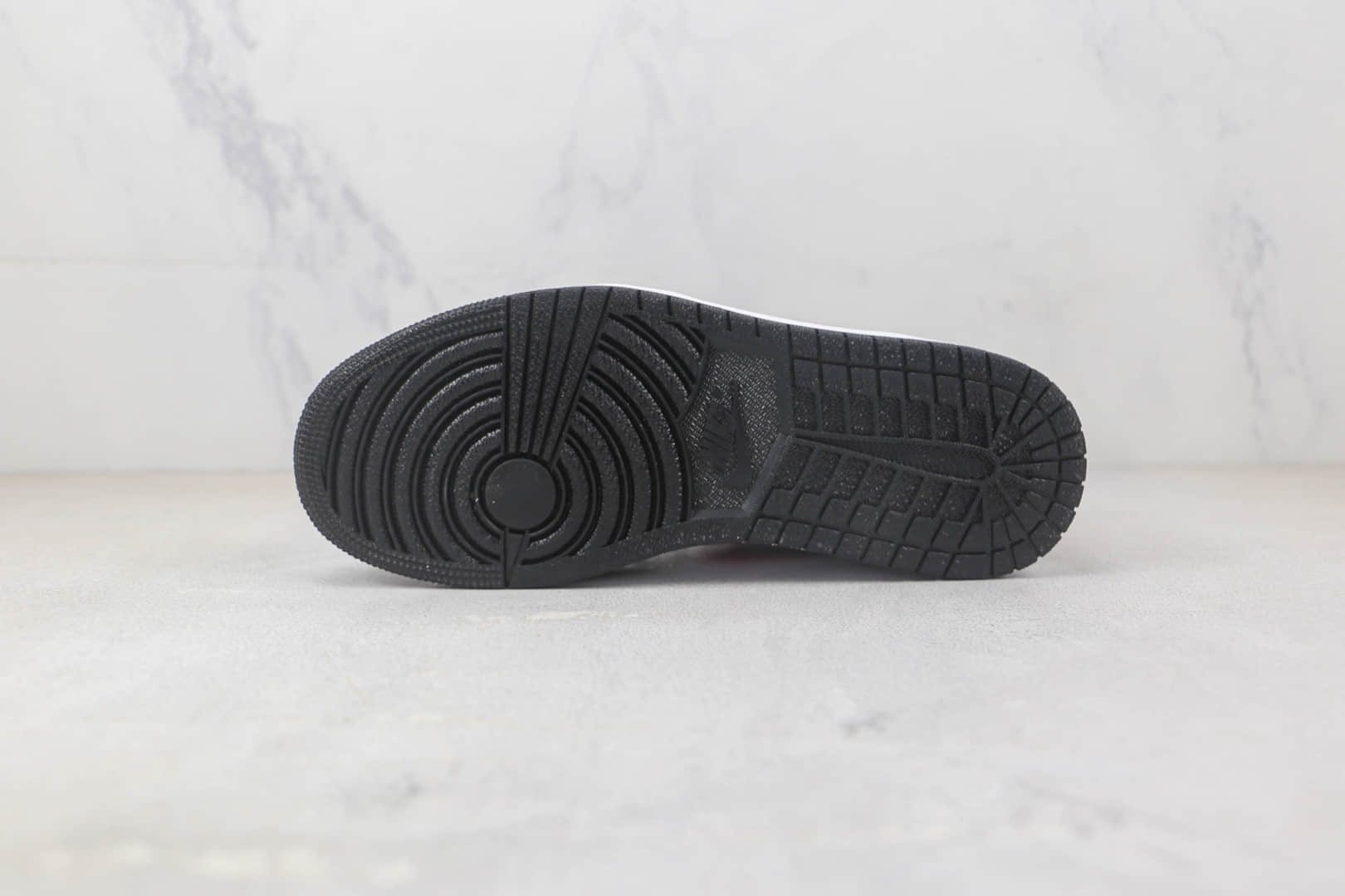 乔丹Air Jordan 1 Low纯原版本低帮AJ1黑白红勾板鞋 莆田乔丹AJ货源 货号:DC0774-004