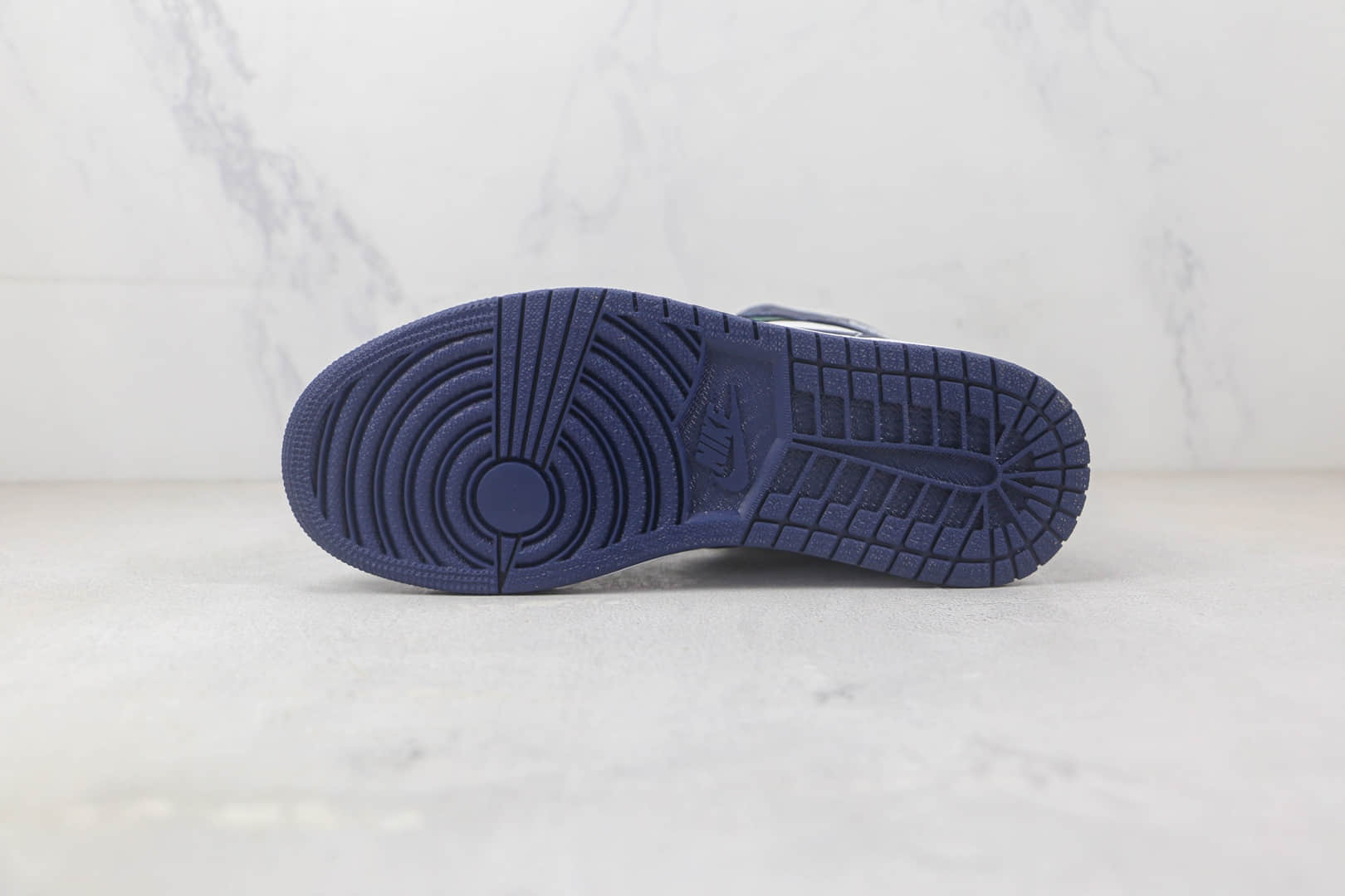 乔丹Air Jordan 1 Mid纯原版本中帮AJ1海军蓝绿拼色板鞋 莆田天花板AJ系列 货号:DZ5326-300