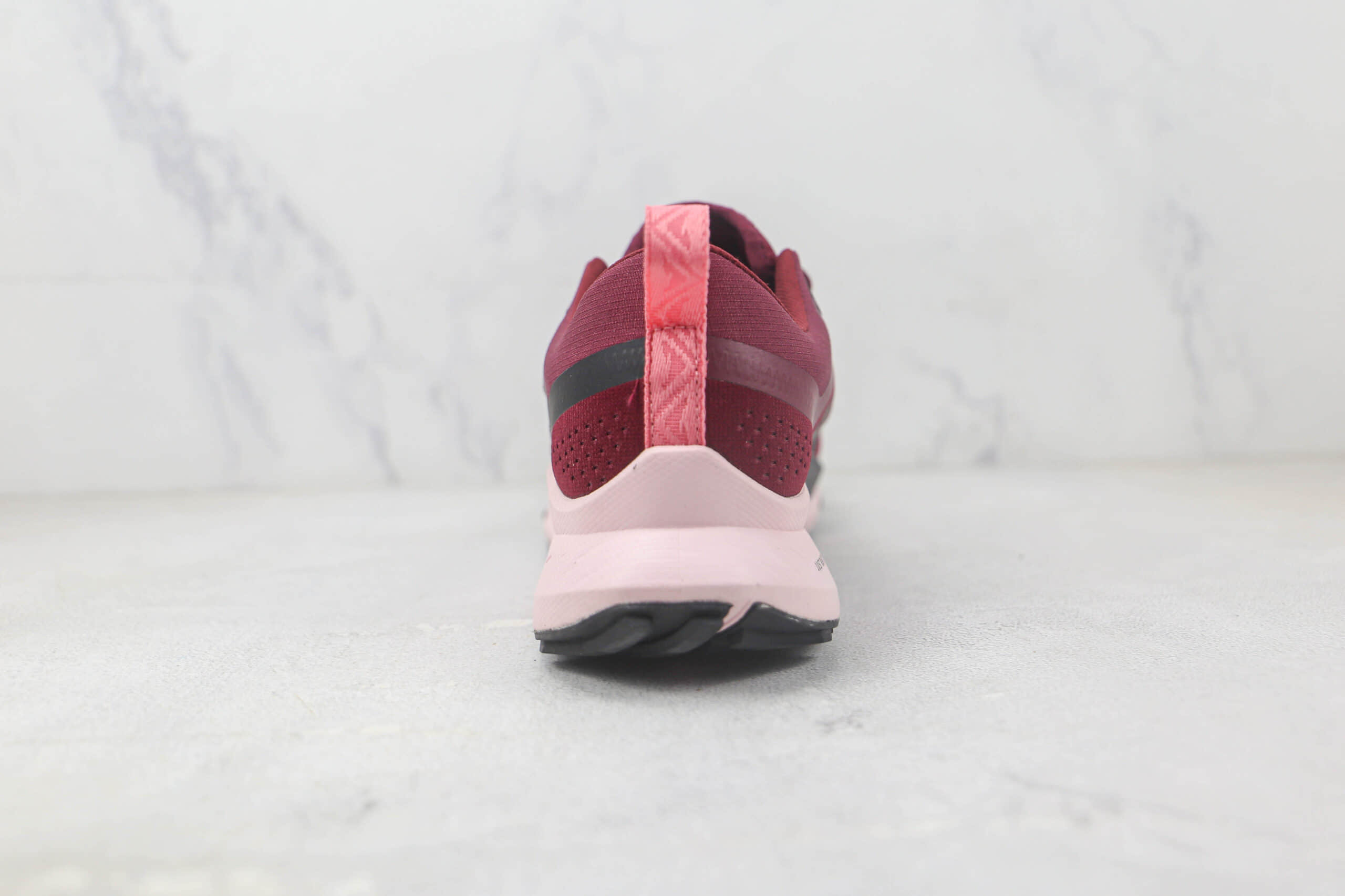 耐克Nike Pegasus Trail 4纯原版本户外越野红粉色慢跑鞋 耐克天花板户外跑鞋 货号:DJ6158-401