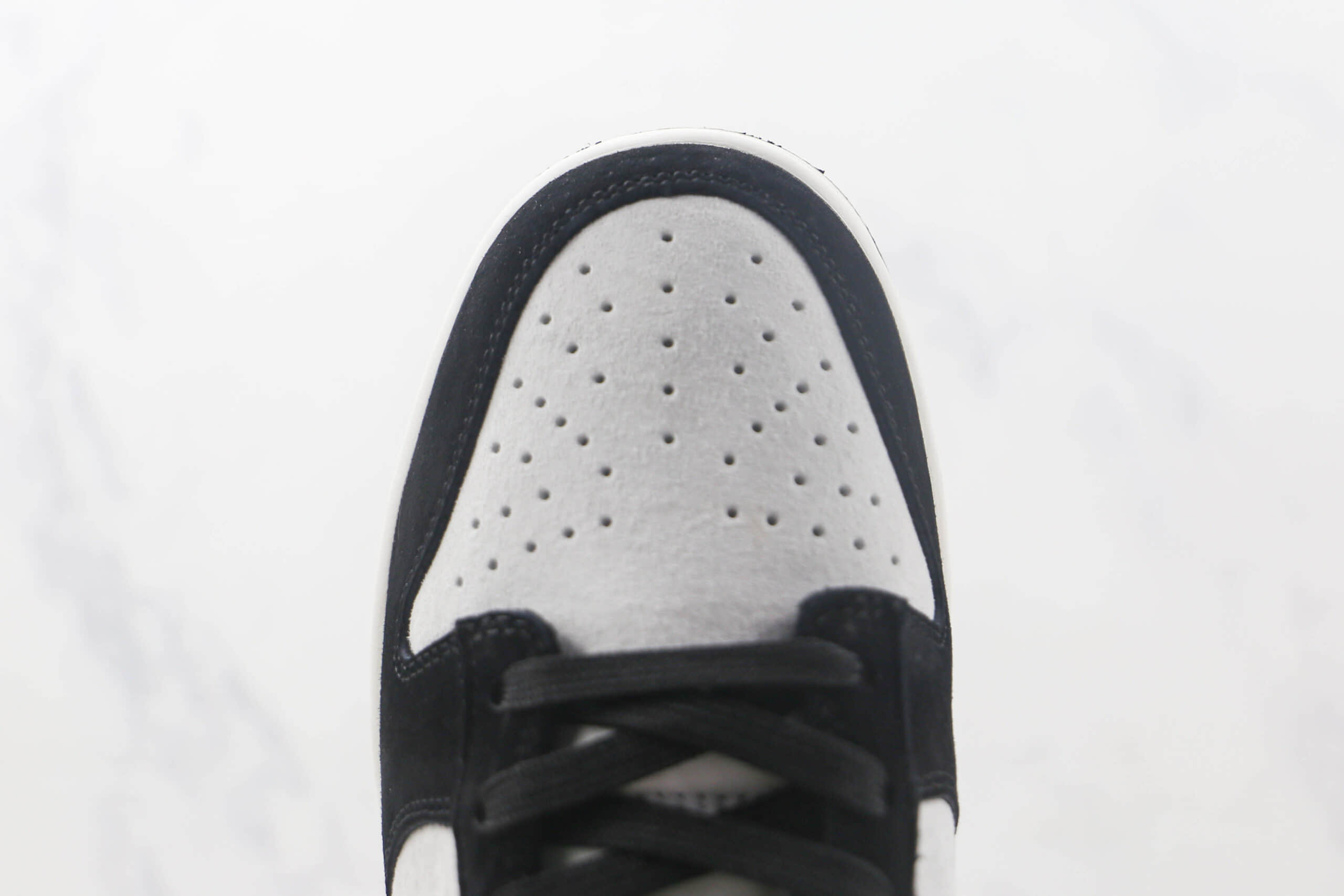 耐克Nike SB Dunk Low Pro纯原版本低帮SB DUNK麂皮黑白色板鞋 耐克SB DUNK滑板鞋 货号:ST1391-100