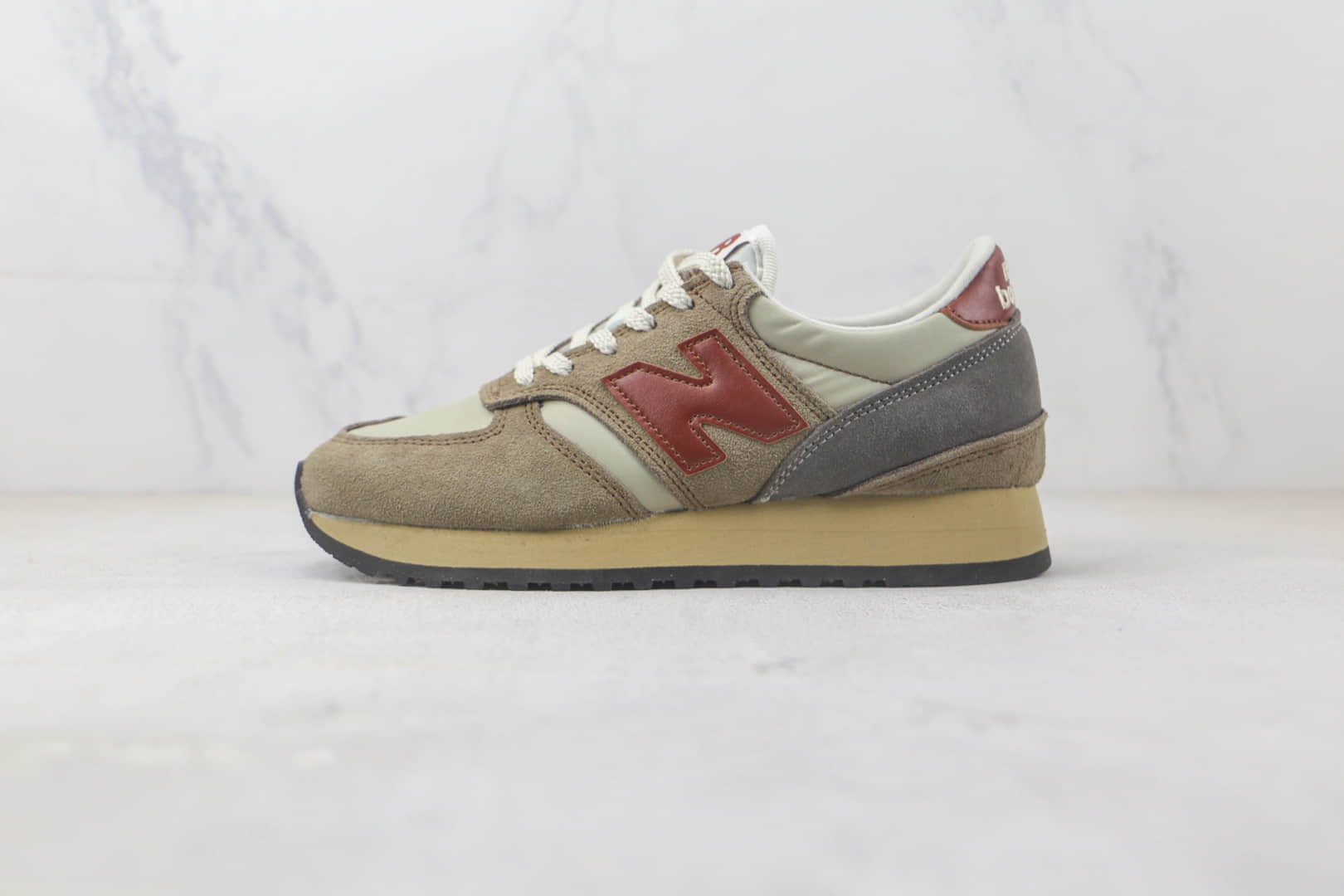 新百伦New Balance 730纯原版本复古NB730慢跑鞋 新百伦NB730老爹鞋系列 货号:M730BBR