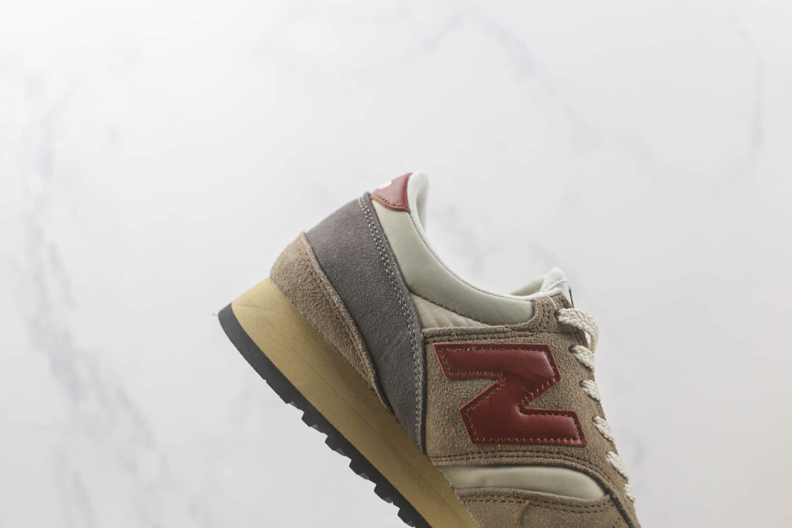 新百伦New Balance 730纯原版本复古NB730慢跑鞋 新百伦NB730老爹鞋系列 货号:M730BBR
