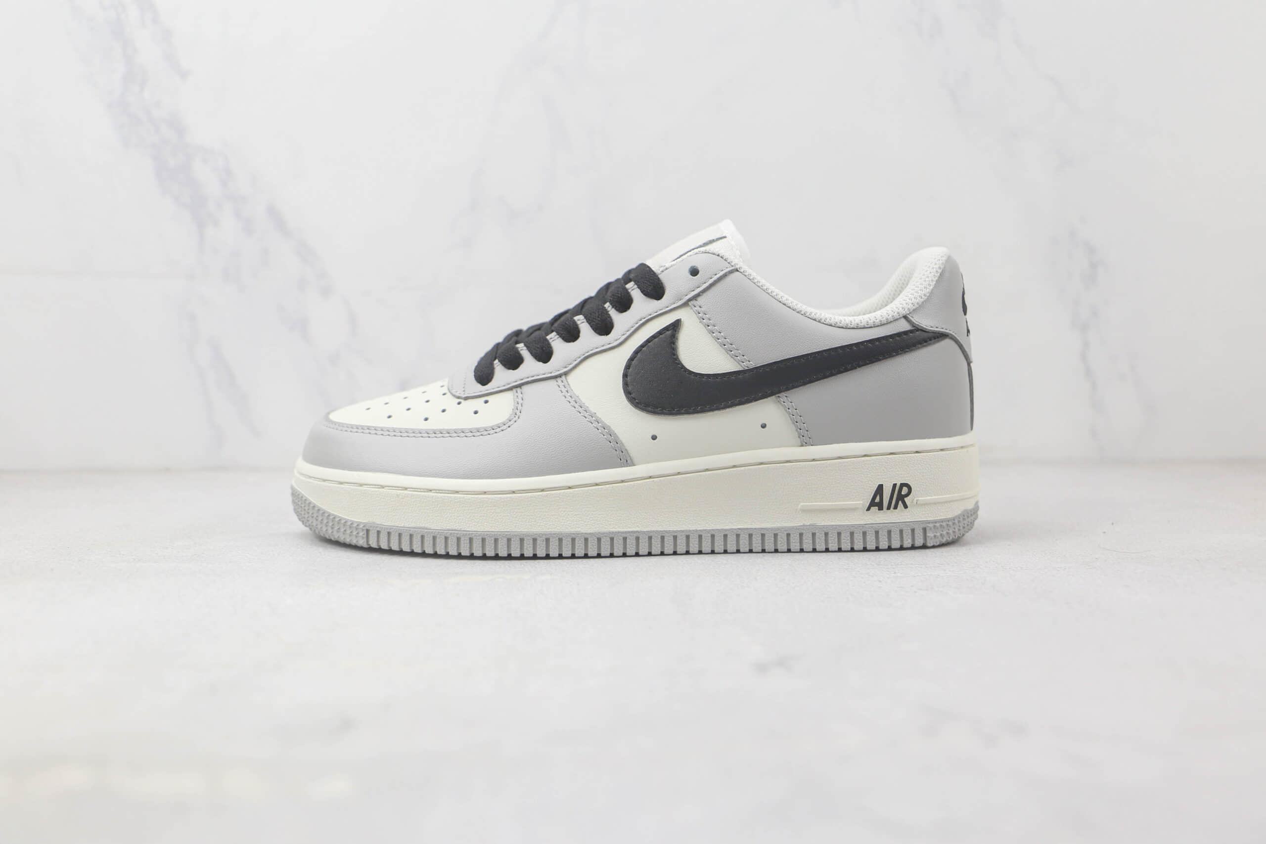 耐克Nike Air Force 1 Low 07纯原版本空军一号AF1灰白拼接黑勾板鞋 耐克空军一号校园板鞋 货号:DO7417-991