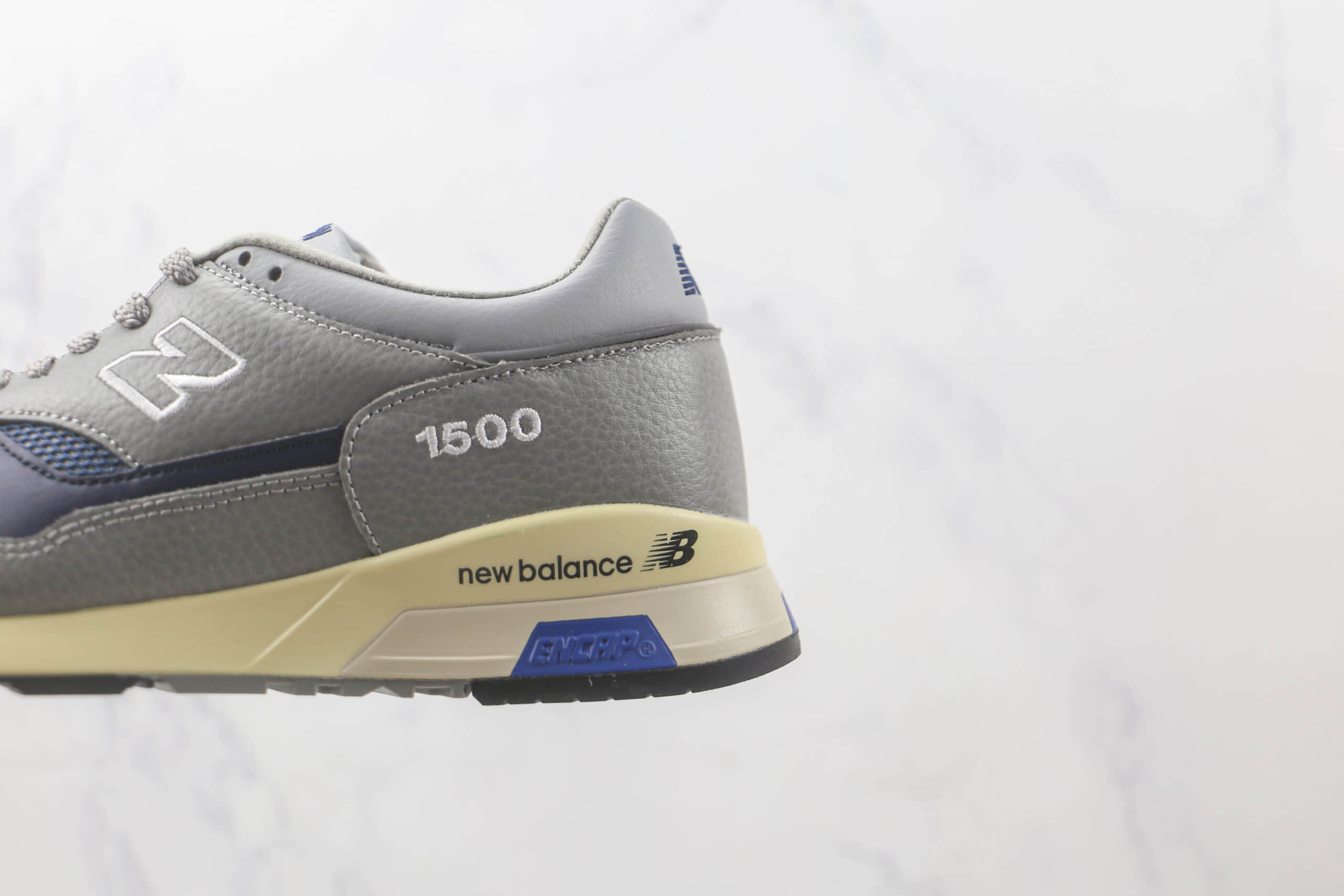 新百伦New Balance Made in UK M1500 x Beams x PaperBoy三方联名款纯原版本NB1500麂皮灰蓝鸳鸯老爹鞋 新百伦三方联名款NB1500老爹鞋 货号:M1500UKF