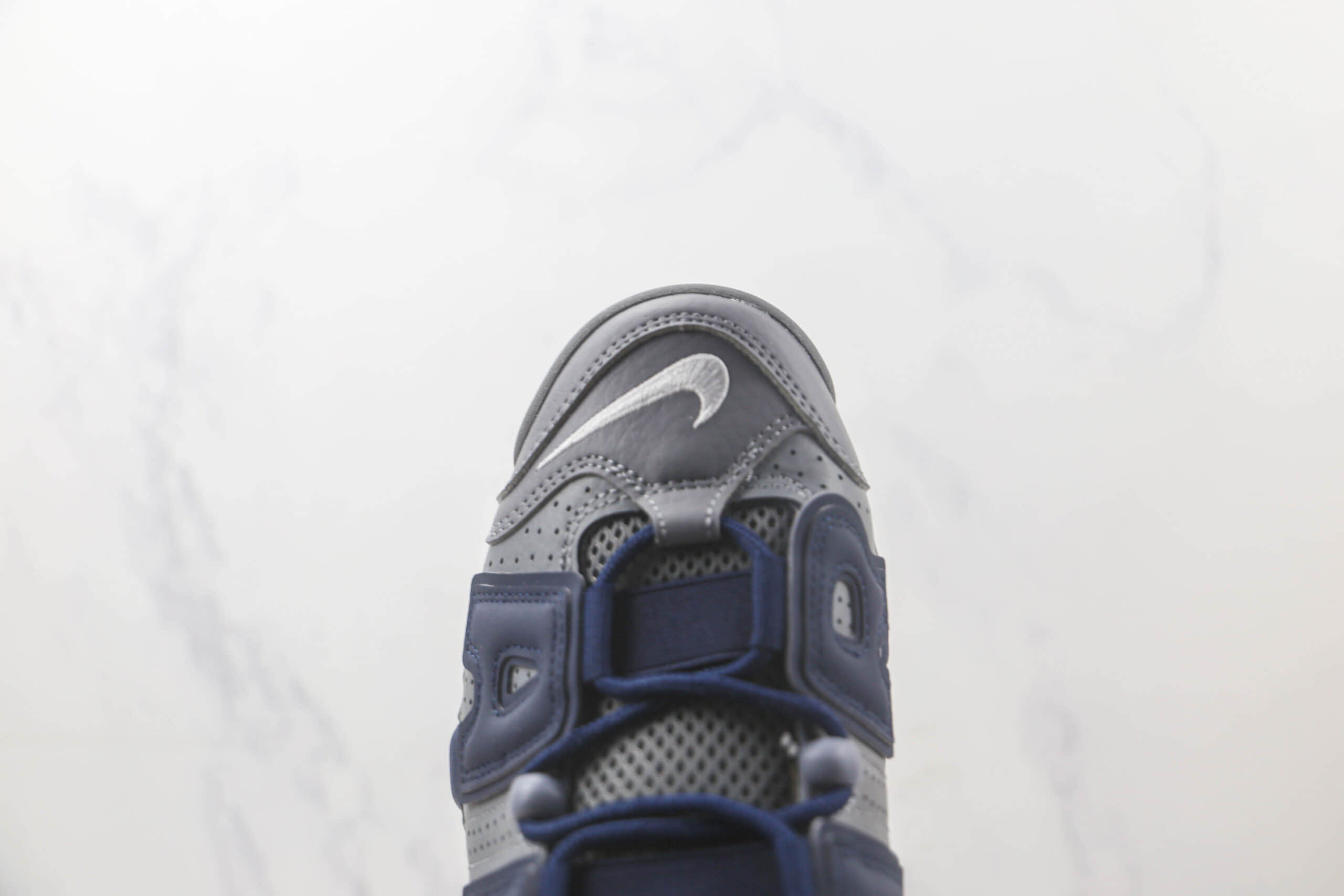 耐克Nike Air More Uptempo纯原版本皮蓬大R灰蓝色篮球鞋 耐克皮蓬系列球鞋 货号：911948-003