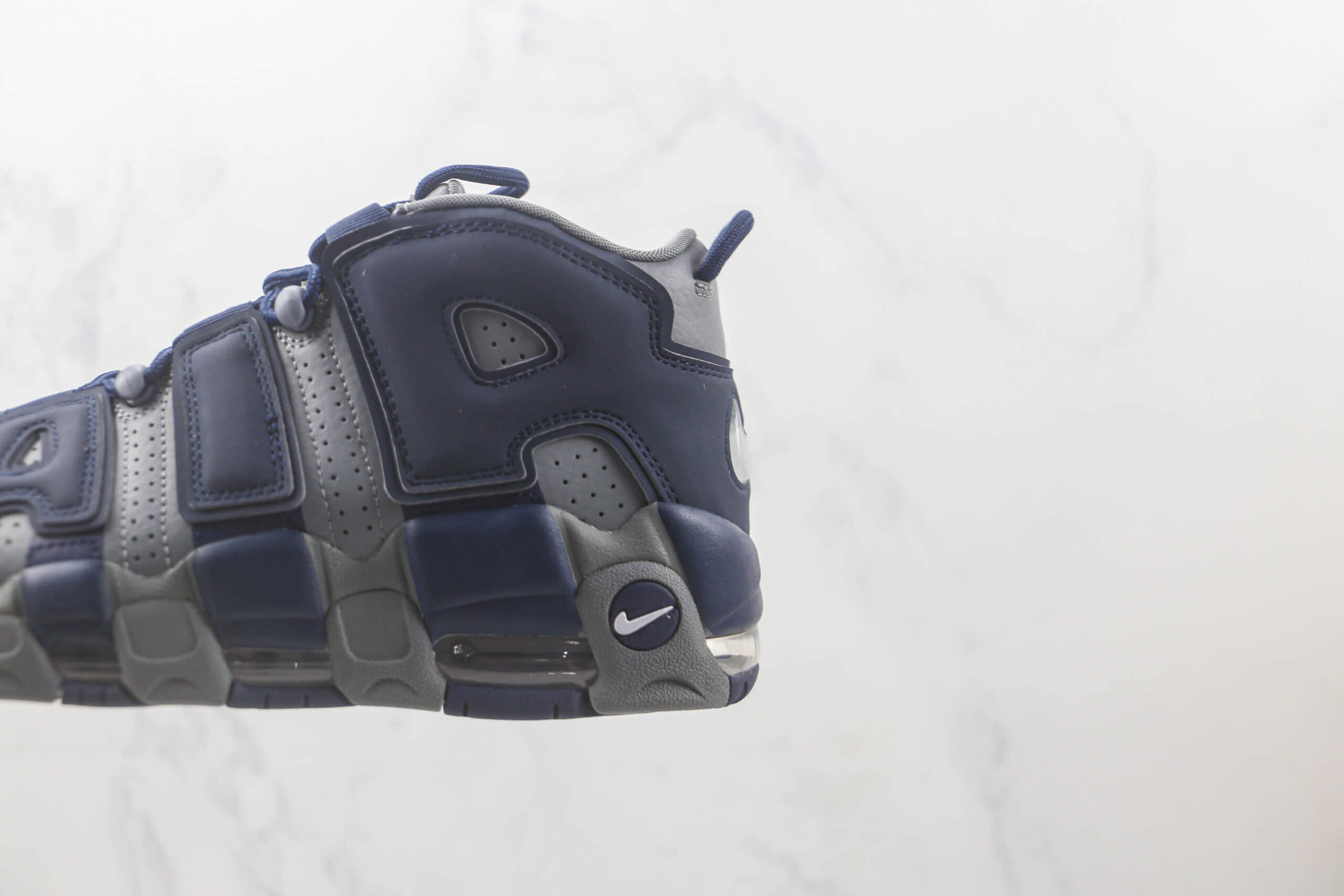 耐克Nike Air More Uptempo纯原版本皮蓬大R灰蓝色篮球鞋 耐克皮蓬系列球鞋 货号：911948-003