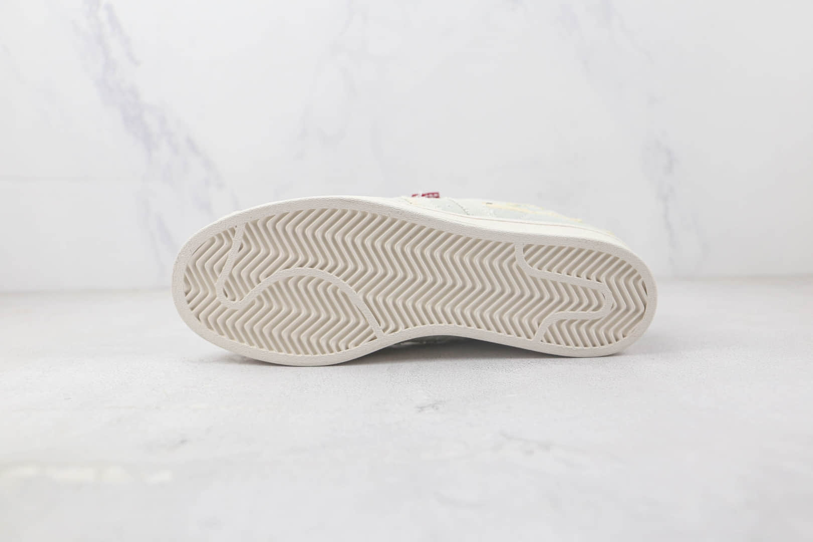 阿迪达斯Adidas Originals Superstar三叶草贝壳头水洗淡蓝磨破布配色板鞋 阿迪达斯贝壳头校园板鞋 货号:GE4988