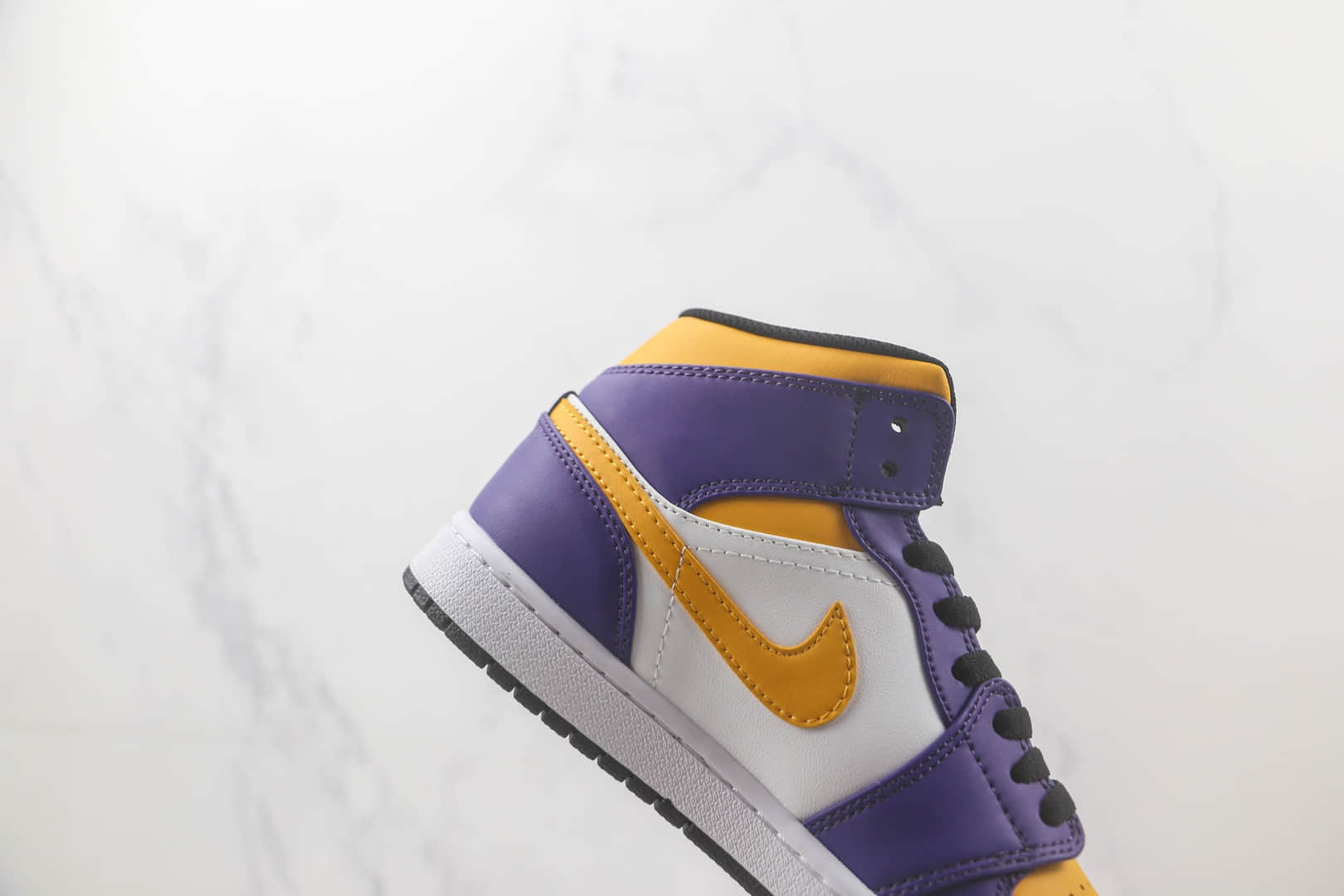 乔丹Air Jordan 1 Mid Retro What the纯原版本中帮AJ1拼接蓝紫色湖人黄钩板鞋 莆田天花板AJ系列 货号:DQ8426-517