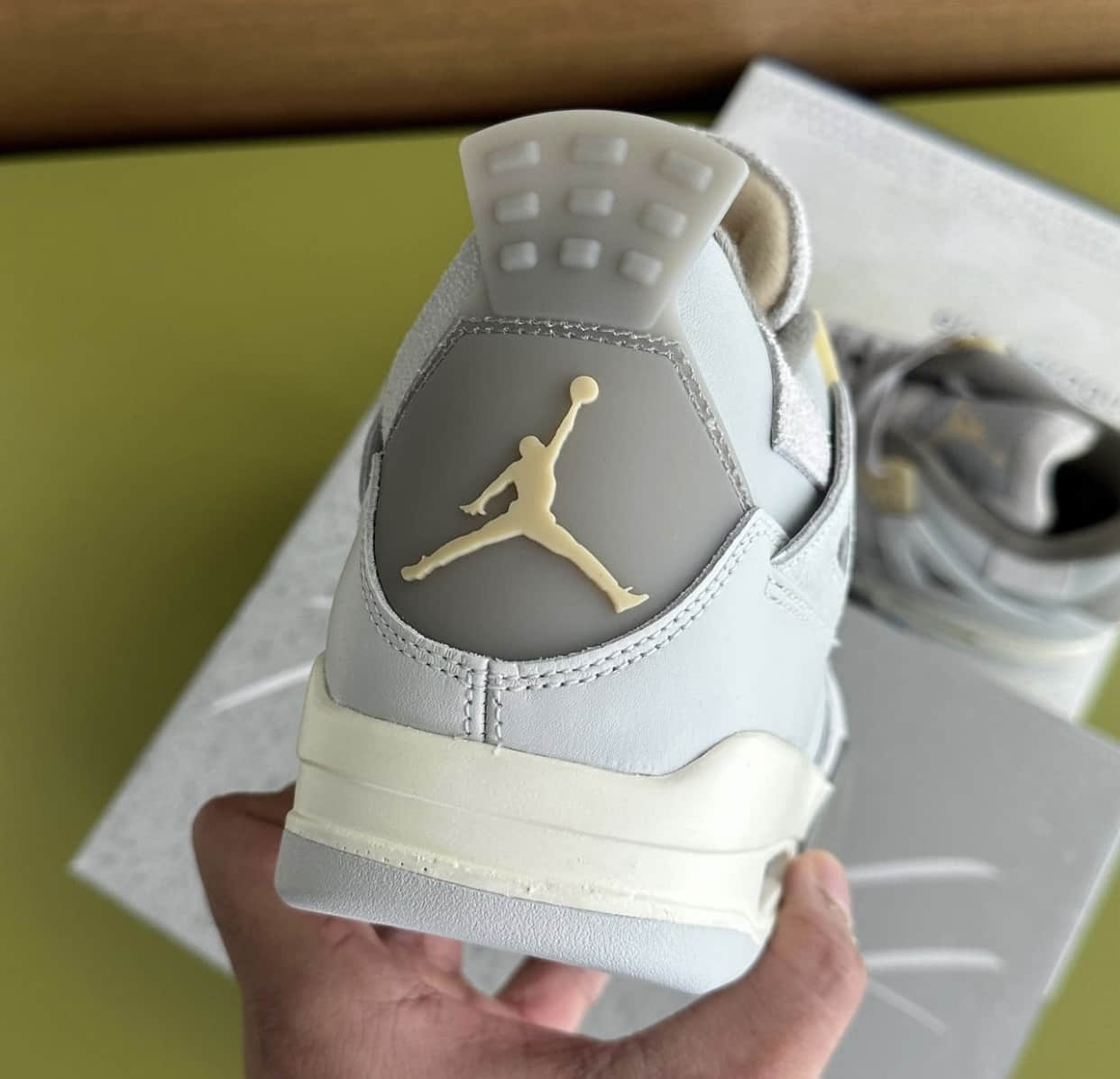 AJ4“光子尘埃”最新实物细节曝光!规格超高! 货号:DV3742-021