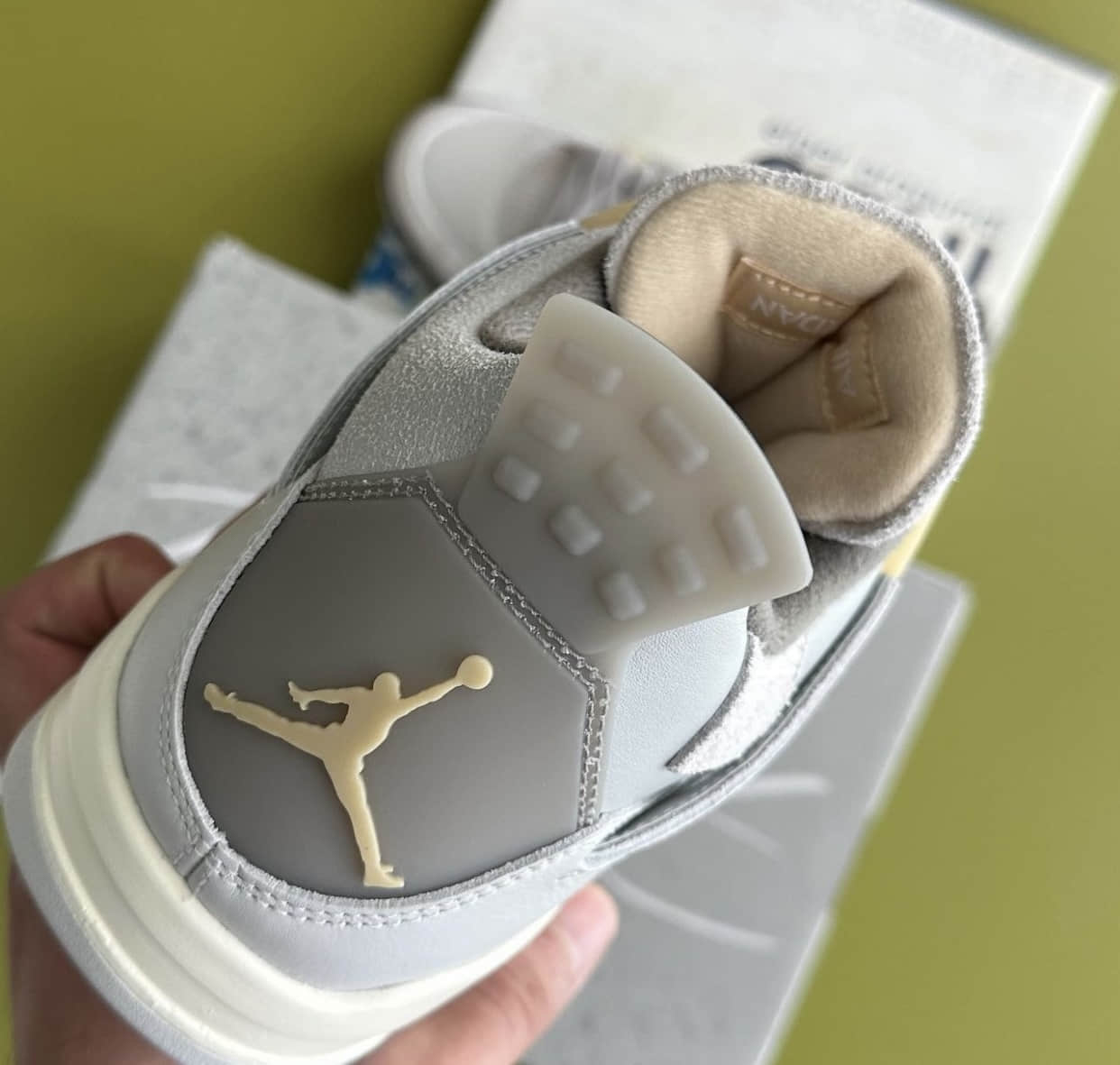 AJ4“光子尘埃”最新实物细节曝光!规格超高! 货号:DV3742-021