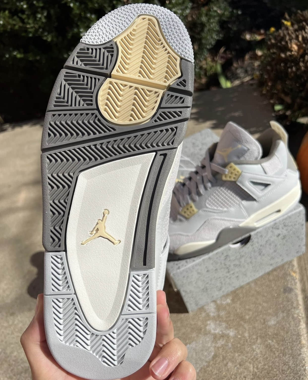 AJ4“光子尘埃”最新实物细节曝光!规格超高! 货号:DV3742-021