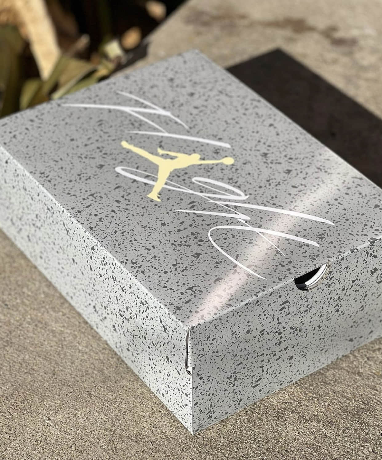 AJ4“光子尘埃”最新实物细节曝光!规格超高! 货号:DV3742-021