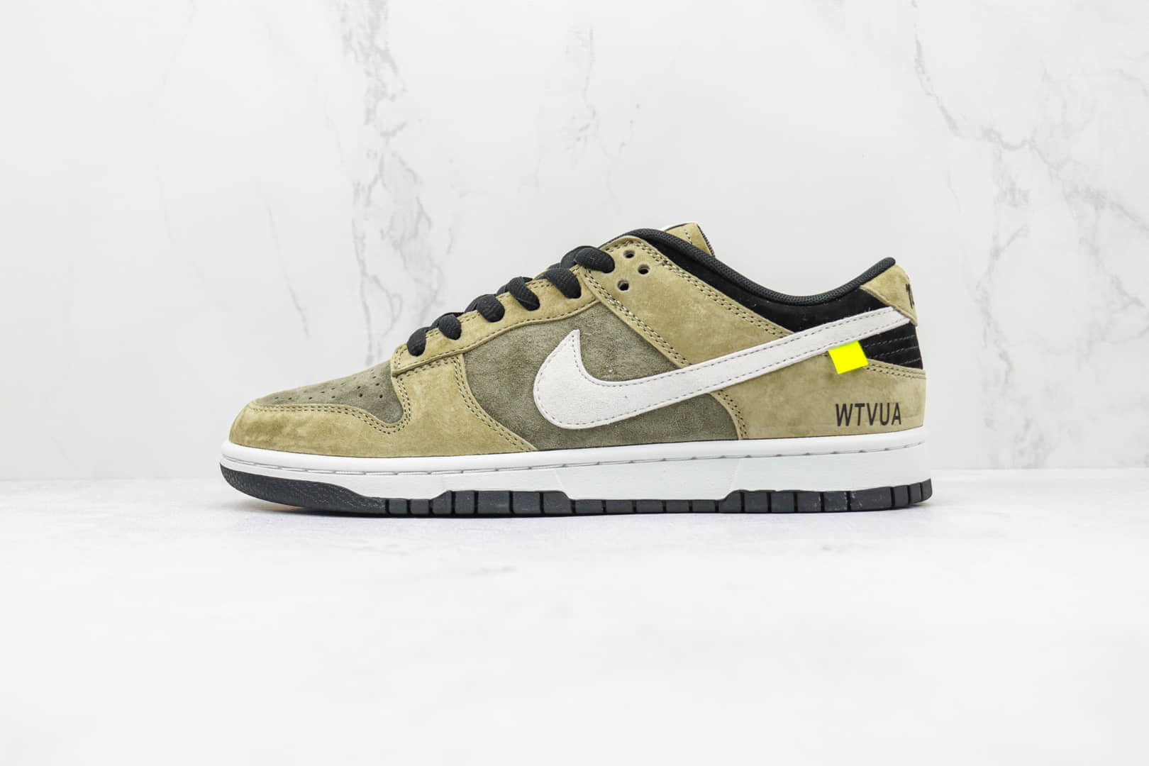 耐克Nike SB Dunk Low Dunk纯原版本低帮SB DUNK绿麂皮白勾板鞋 莆田天花板DUNK板鞋 货号:WT1233-033