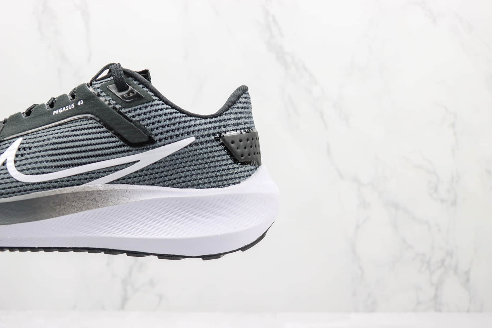 耐克Nike Air Zoom Pegasus 40纯原版本登月40代灰白色慢跑鞋 耐克Zoom系列慢跑鞋 货号:DV3854-106