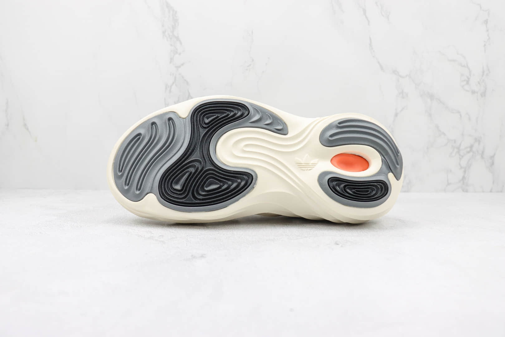 阿迪达斯Adidas adiFOM Q纯原版本骨骼鞋款白黑色复古跑鞋 莆田阿迪达斯系列跑鞋 货号:HP6282