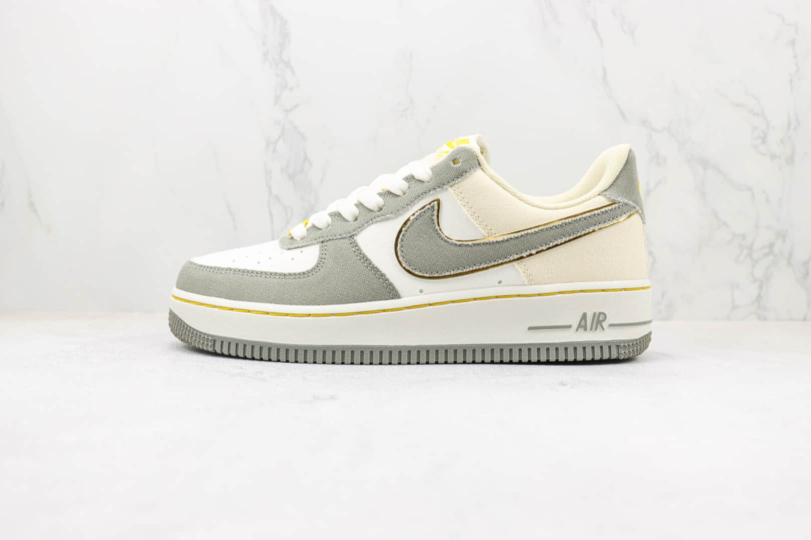 耐克Nike Air Force 1 Low纯原版本低帮空军一号帆布系列米灰拼色板鞋 耐克空军一号校园板鞋 货号:315122-666