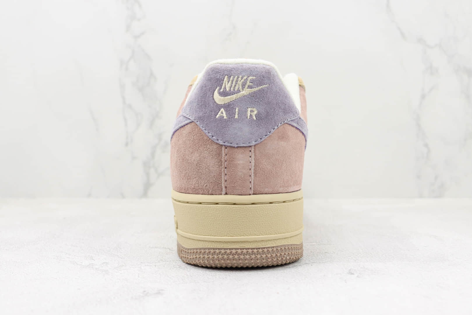 耐克Nike Air Force 1 Low 07纯原版本低帮空军一号情人节限定芋泥紫配色板鞋 莆田耐克空军一号系列 货号：ZB2121-103