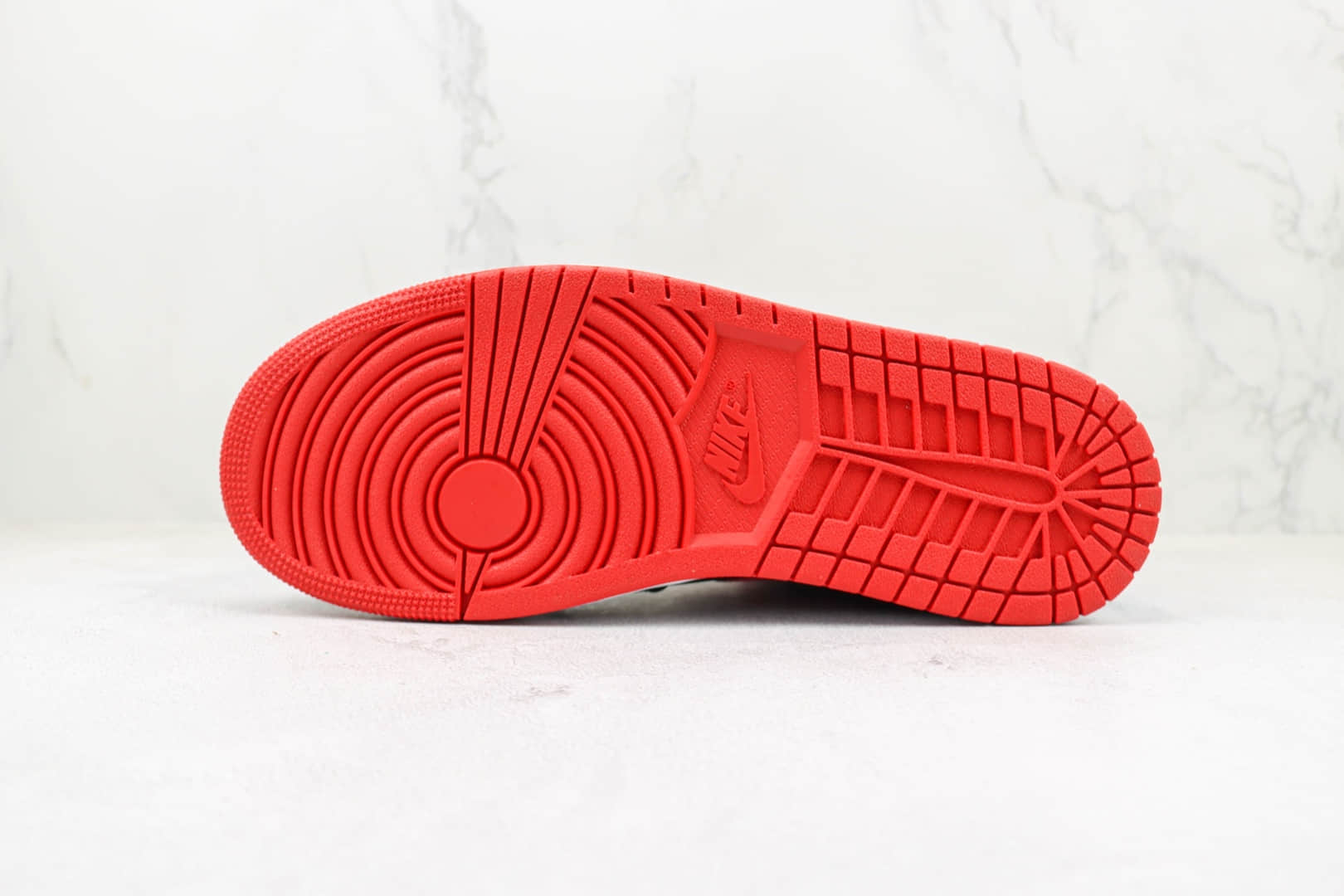 乔丹Air Jordan 1 Mid纯原版本中帮AJ1黑红脚趾板鞋 莆田天花板AJ1系列 货号:DQ8426-060