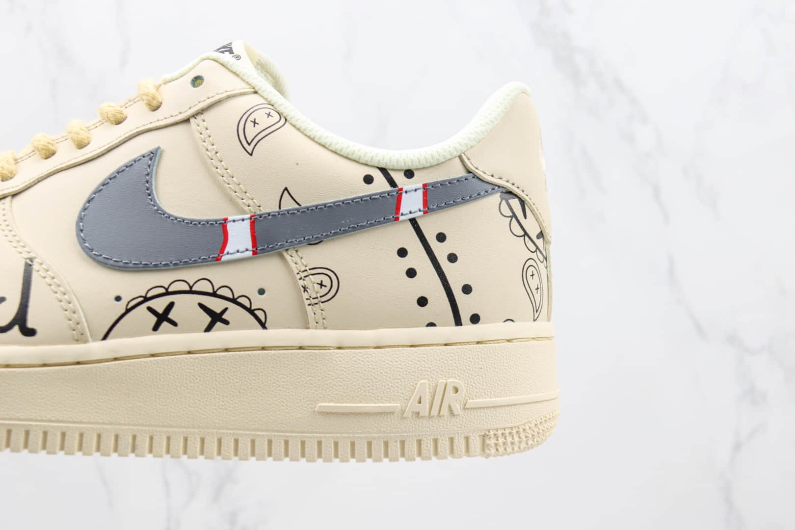 耐克Nike Air Force 1 Low纯原版本低帮空军一号米色涂鸦腰果花配色板鞋 天花板耐克空军一号系列 货号:CW2288-316