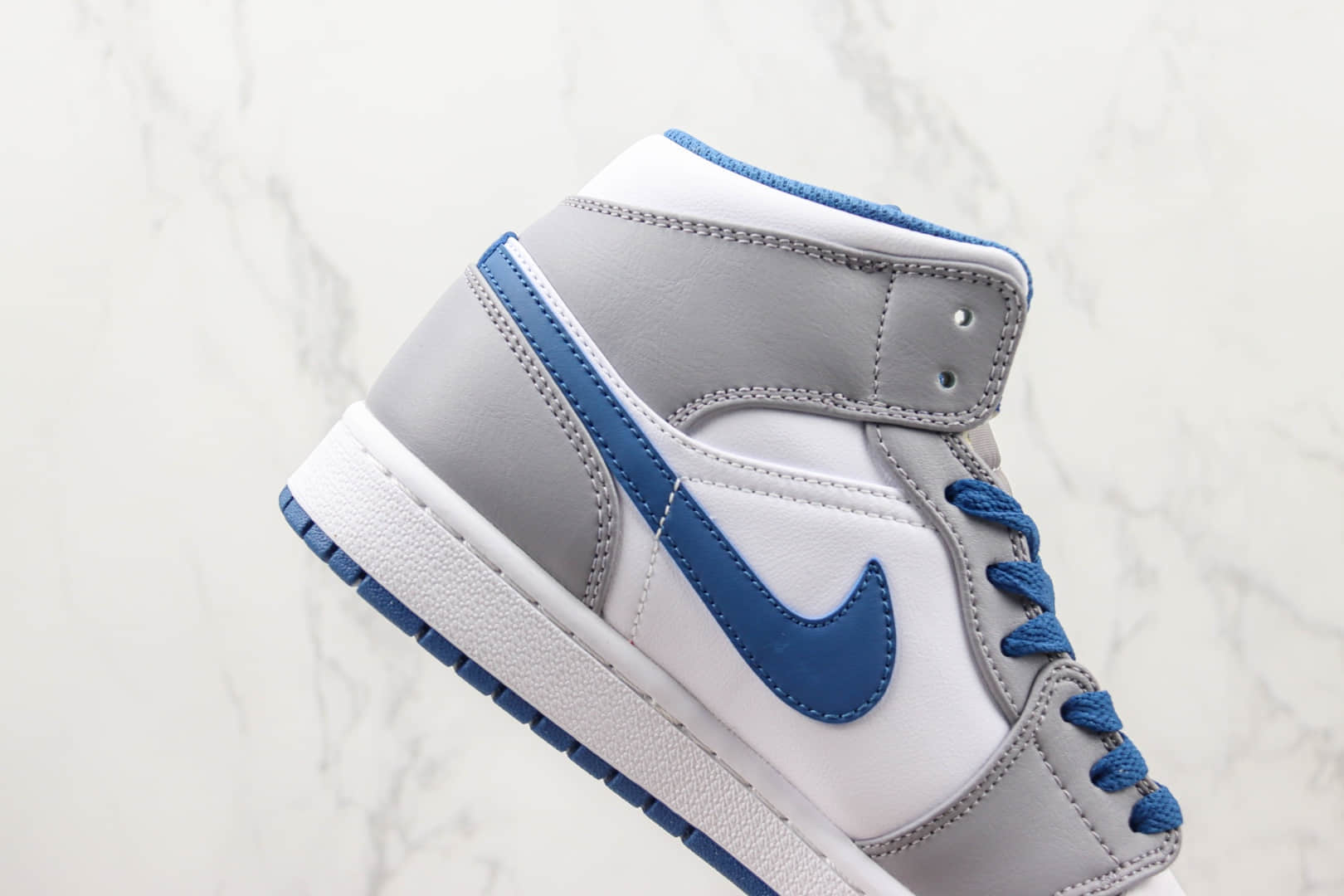 乔丹Air Jordan 1 Mid Retro纯原版本中帮AJ1烟灰蓝色板鞋 莆田AJ1篮球鞋系列 货号:DQ8423-014