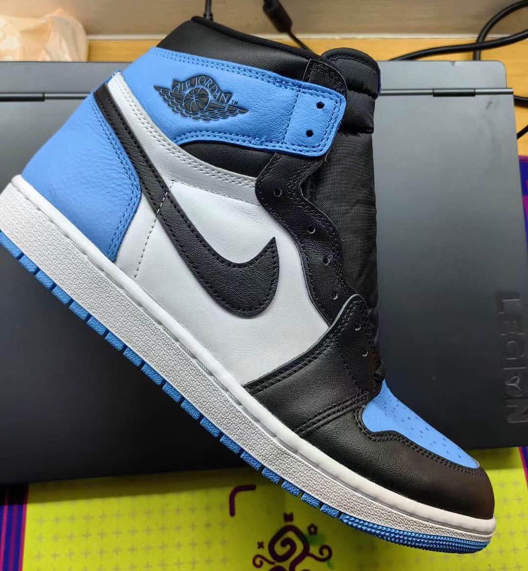 黑脚趾!全新大学蓝AJ1实物首曝光! 货号:DZ5485-400