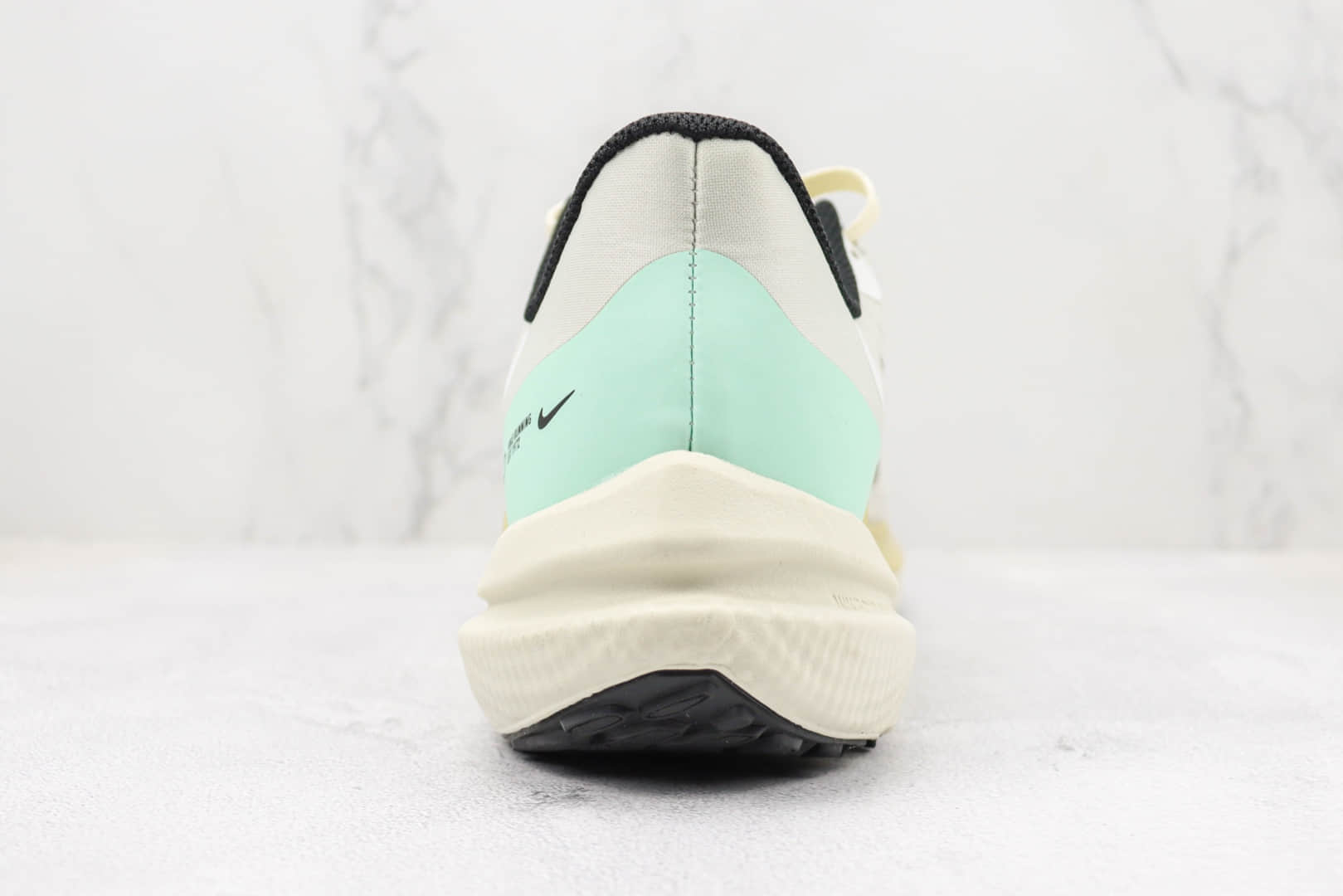 耐克Nike Air Zoom Winflo 9纯原版本登月9代白绿色慢跑鞋 莆田天花板登月跑鞋 货号：DV9121-011