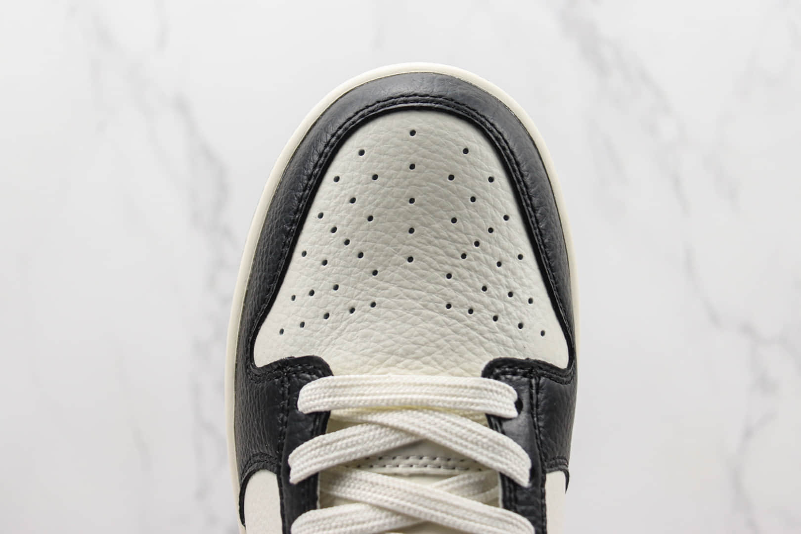 耐克Nike SB Dunk Low纯原版本低帮Dunk白黑灰笑脸板鞋 莆田天花板Dunk系列 货号：BB1609-113