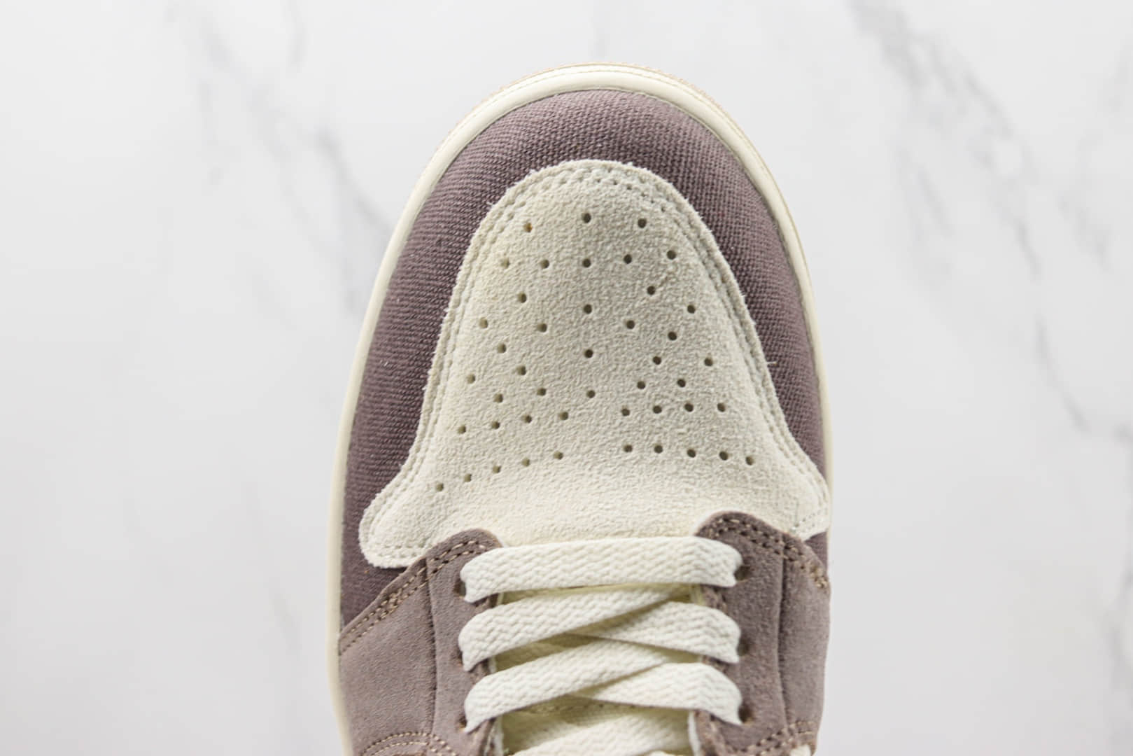 乔丹Air Jordan 1 Mid纯原版本中帮AJ1白褐灰色帆布篮球鞋 莆田天花板AJ1系列 货号:DM9652-102