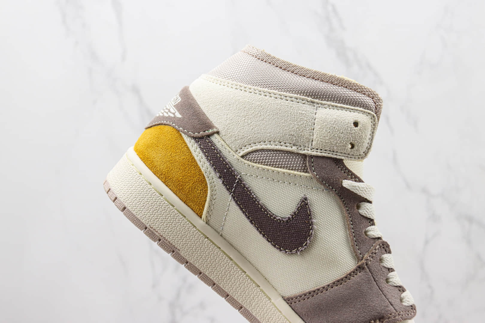 乔丹Air Jordan 1 Mid纯原版本中帮AJ1白褐灰色帆布篮球鞋 莆田天花板AJ1系列 货号:DM9652-102