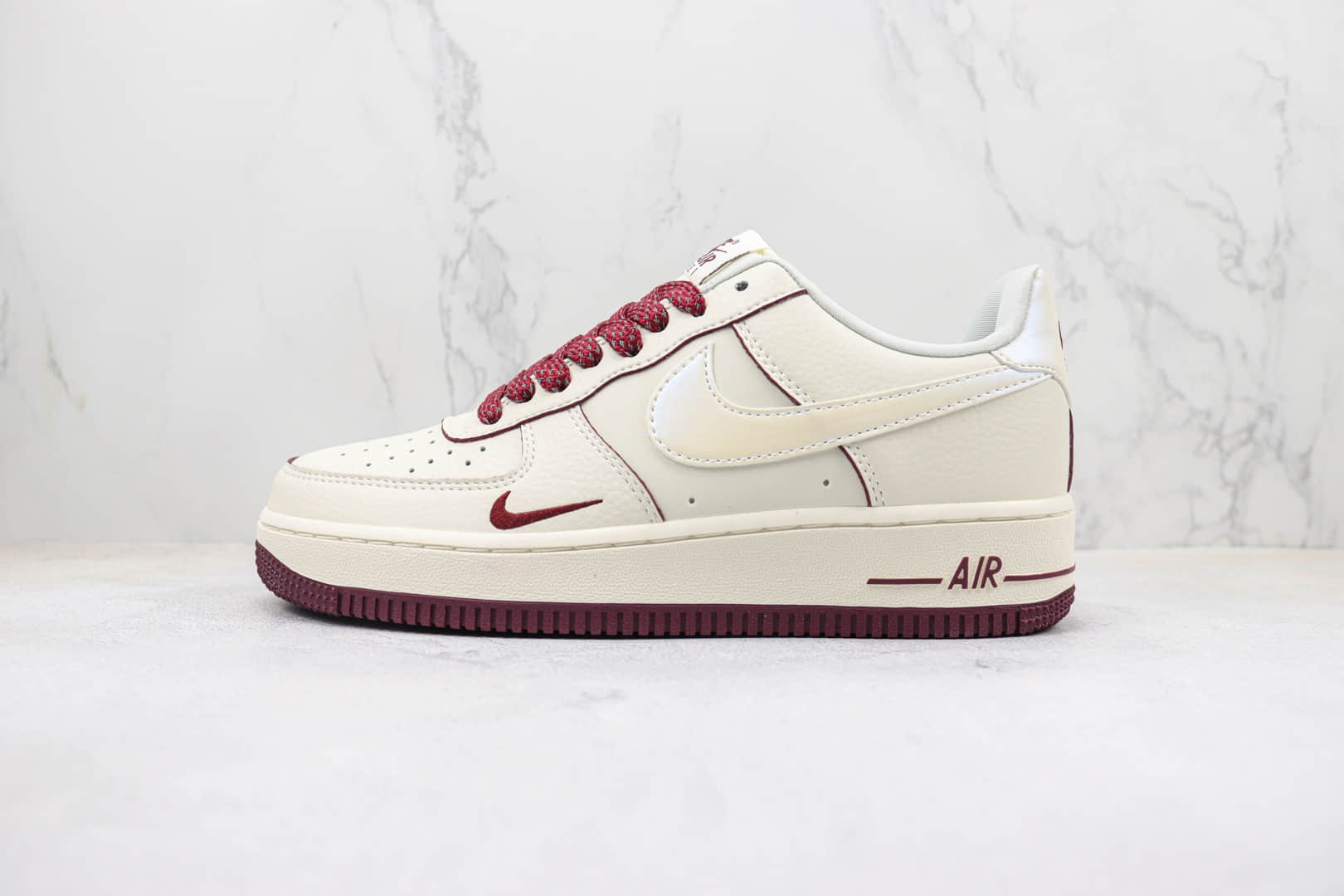 耐克Nike Air Force 1 Low纯原版本空军一号AF1米白酒红色低帮板鞋 莆田天花板AF1系列 货号：DD9915-666