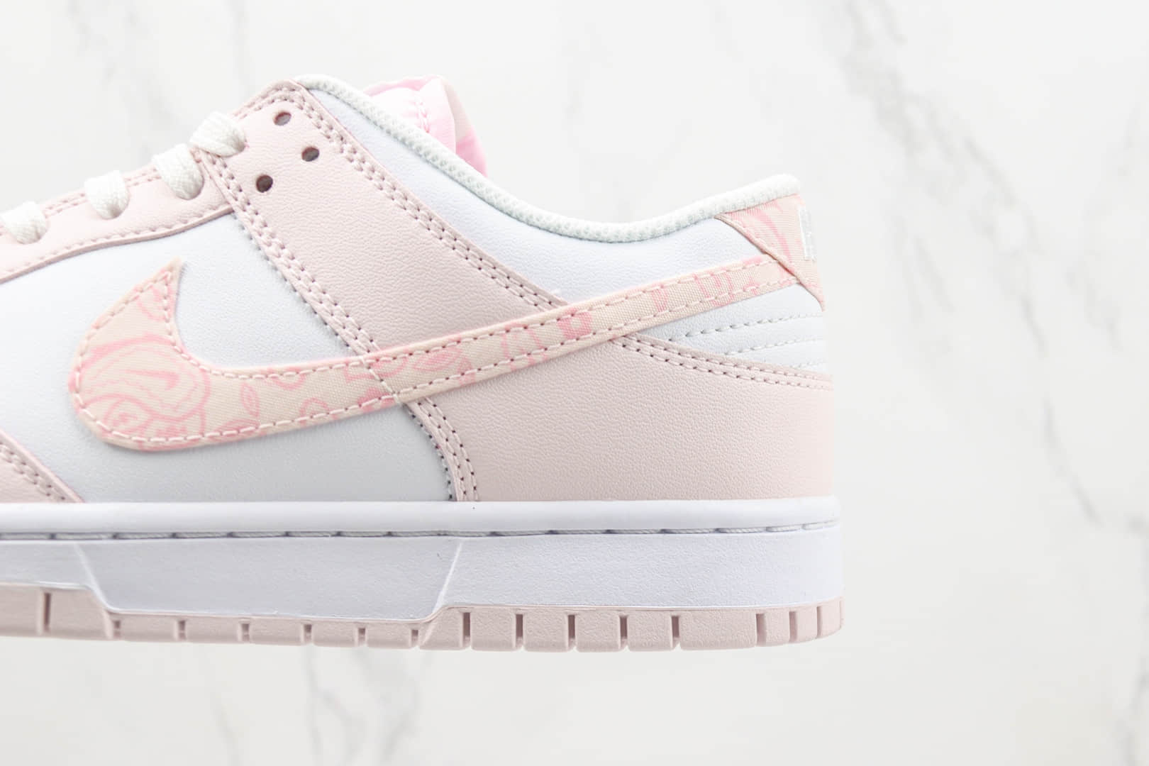 耐克Nike SB Dunk Low “Pink Paisley”纯原版本低帮Dunk樱花粉腰果花钩板鞋 莆田天花板Dunk系列板鞋 货号:FD1449-100