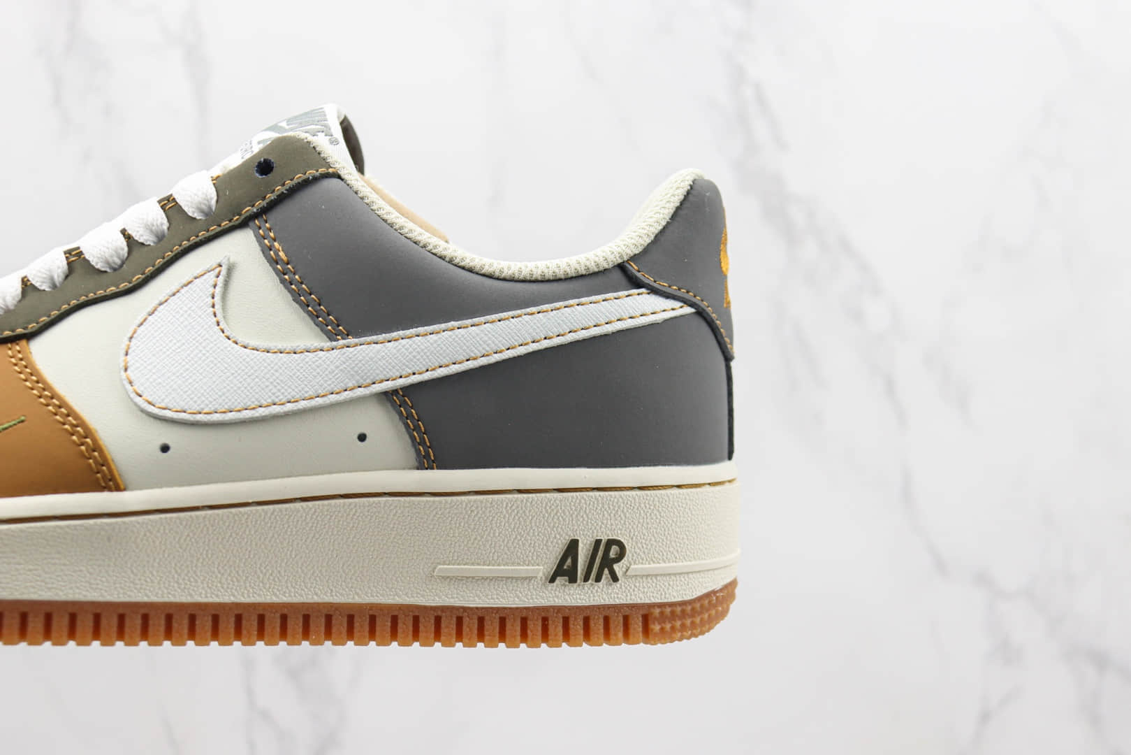 耐克Nike Air Force 1 Low纯原版本空军一号灰白卡其拼色低帮板鞋 莆田天花板AF1系列 货号:DB3301-011