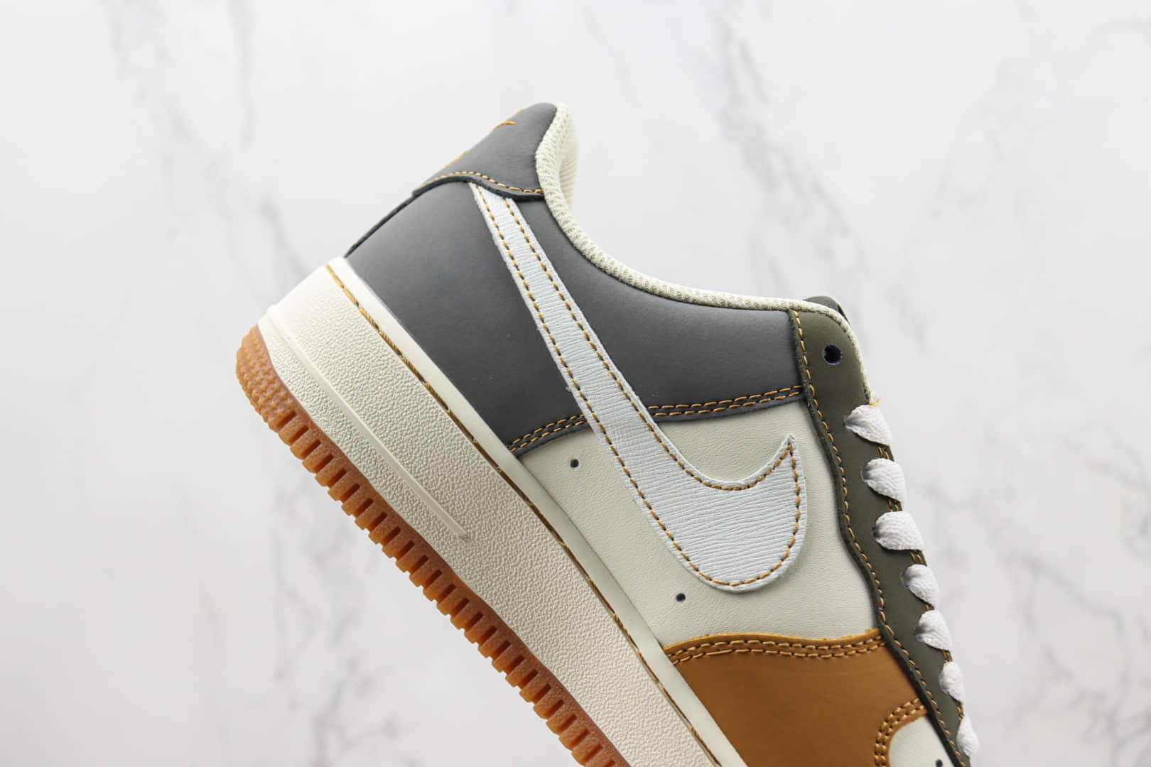 耐克Nike Air Force 1 Low纯原版本空军一号灰白卡其拼色低帮板鞋 莆田天花板AF1系列 货号:DB3301-011