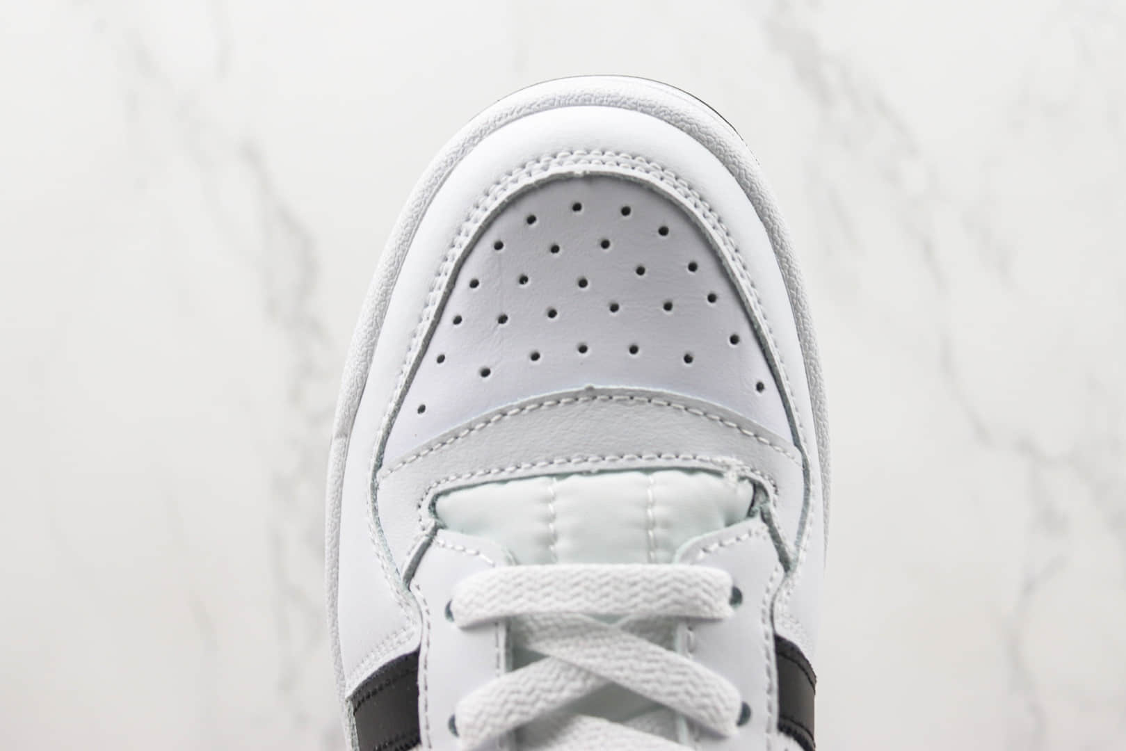 阿迪达斯adidas Forum 84 Low ACE纯原版本三叶草84白黑色魔术贴复古板鞋 莆田阿迪达斯货源 货号:FY7757