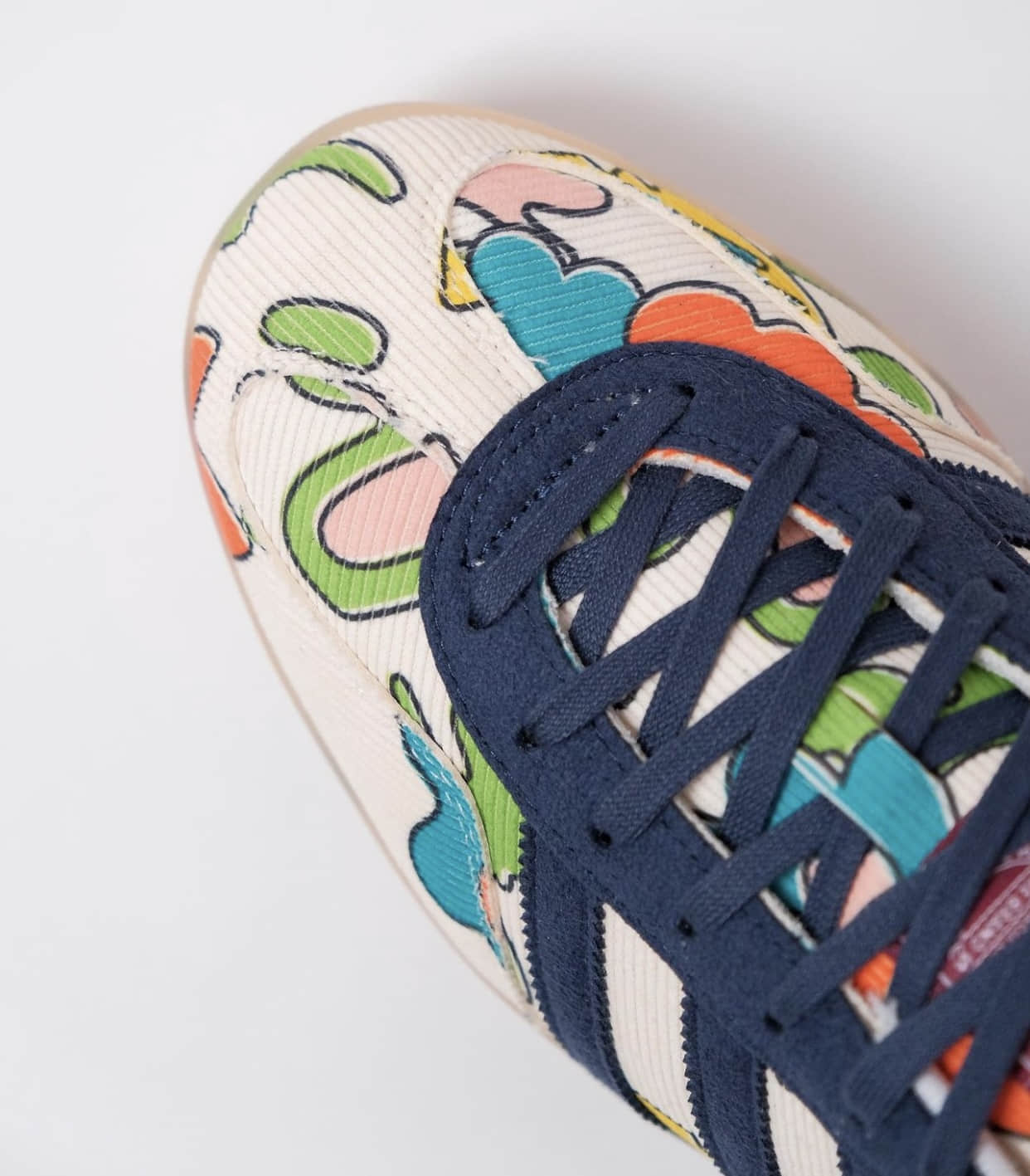 灯芯绒大帝 x 阿迪达斯新联名来袭!5月16日发售! 货号:IG2849