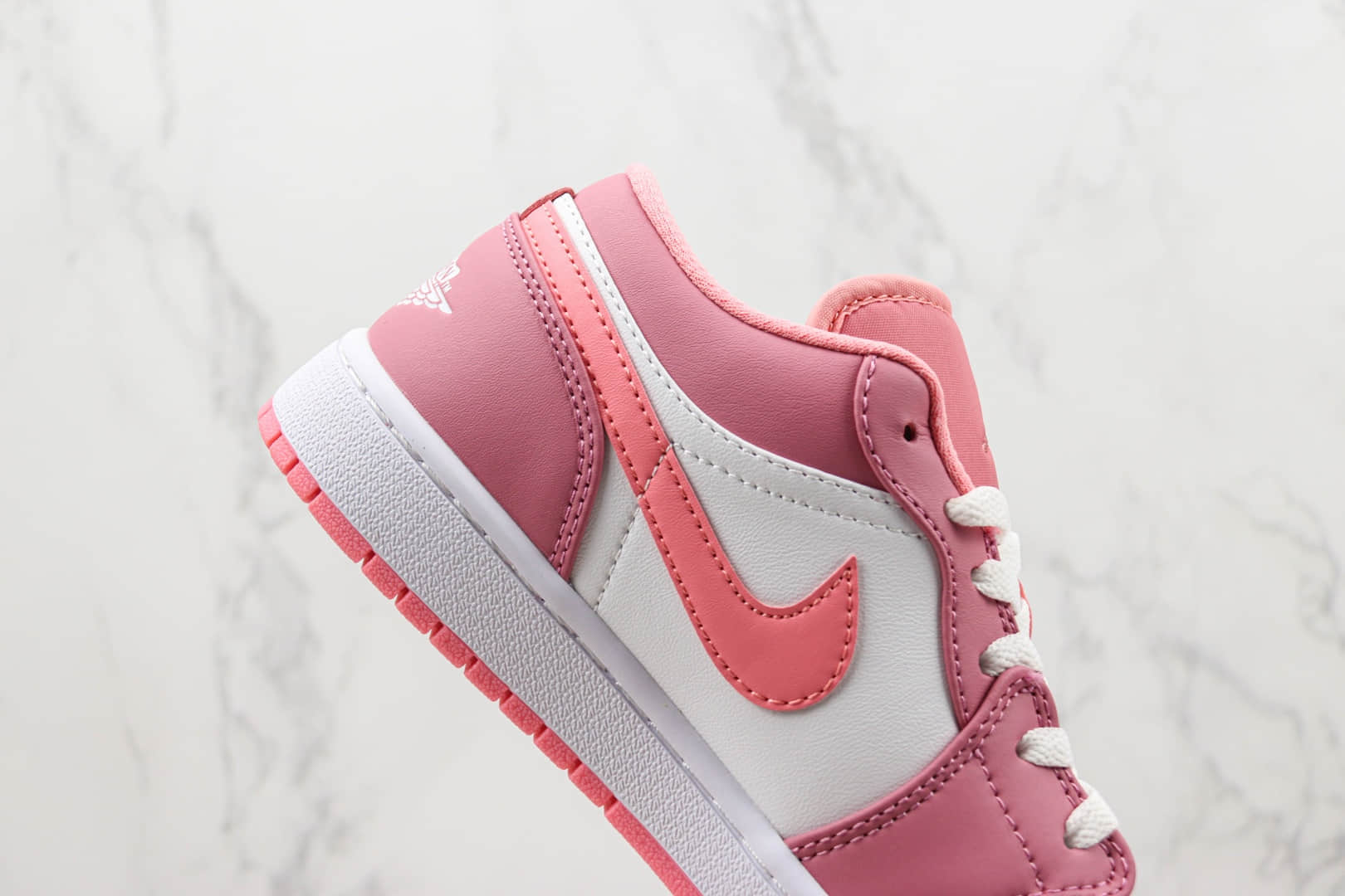 乔丹Air Jordan 1 Low纯原版本低帮AJ1白粉色板鞋 莆田天花板AJ1系列 货号:553560-616