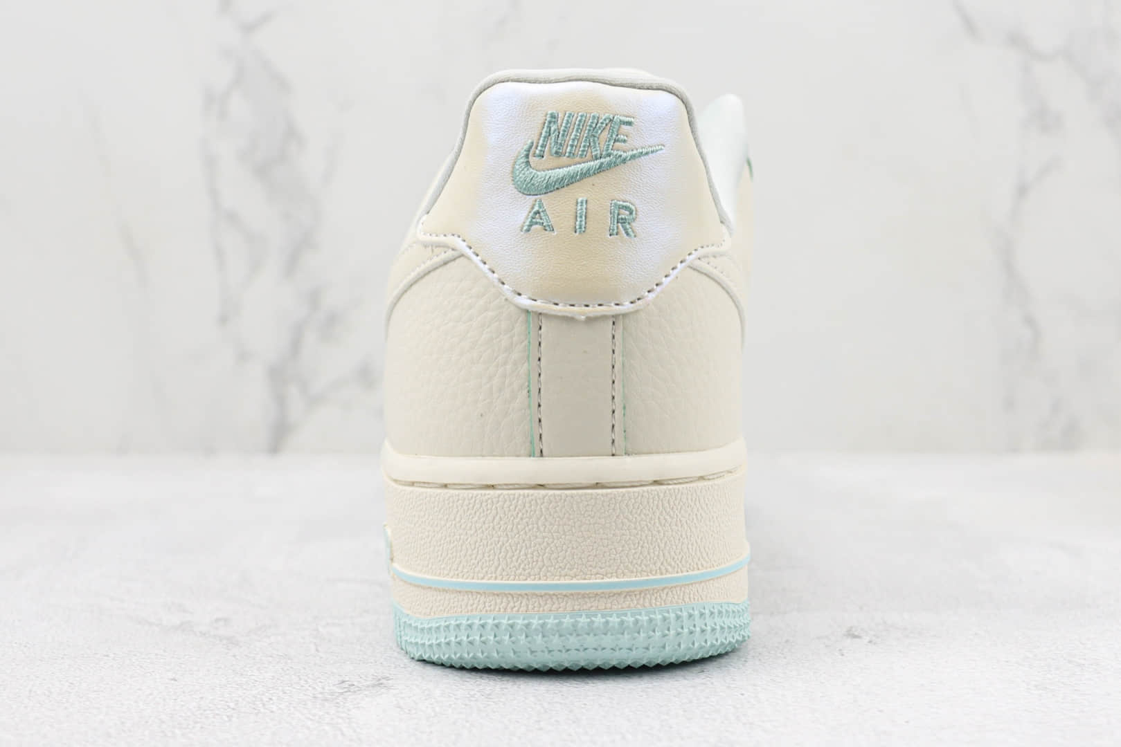 耐克Nike Air Force 1 Low纯原版本低帮空军一号珠光白蓝板鞋 莆田天花板AF1系列 货号：DD9915-688