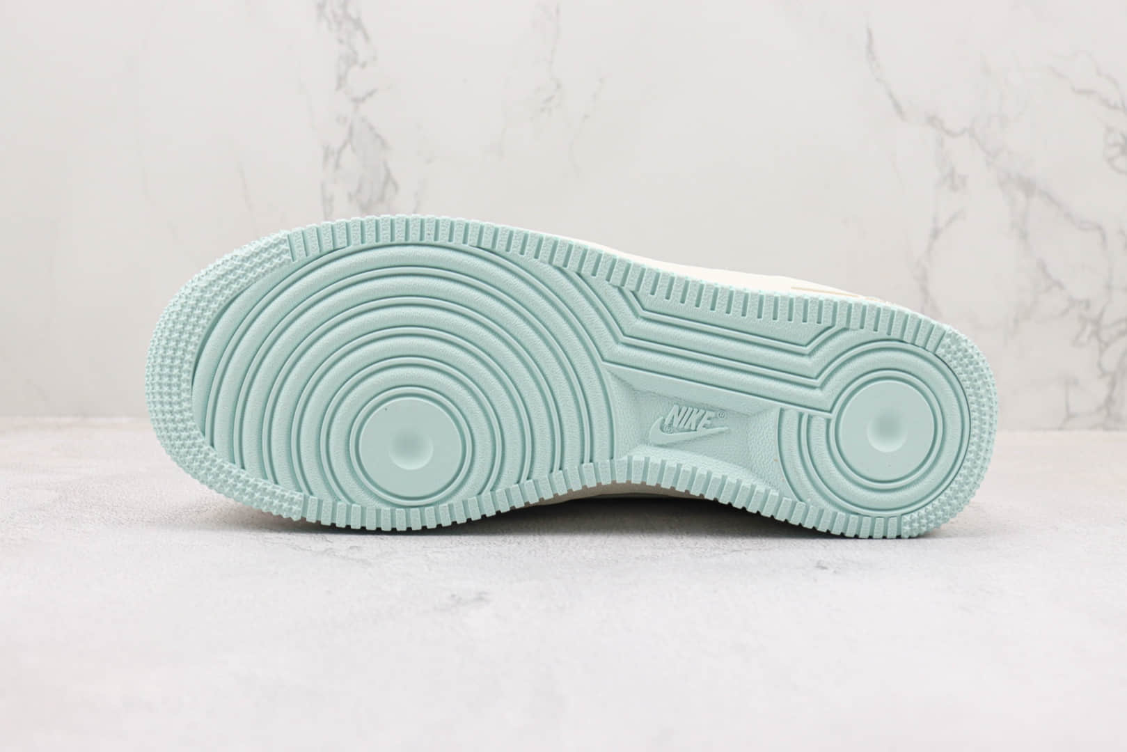 耐克Nike Air Force 1 Low纯原版本低帮空军一号珠光白蓝板鞋 莆田天花板AF1系列 货号：DD9915-688