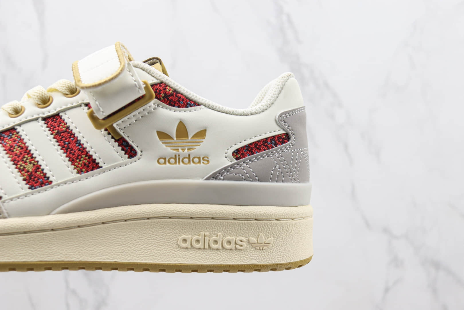 阿迪达斯adidas Forum 84 Low纯原版本三叶草84白红色板鞋 莆田阿迪达斯货源 货号:HQ4604