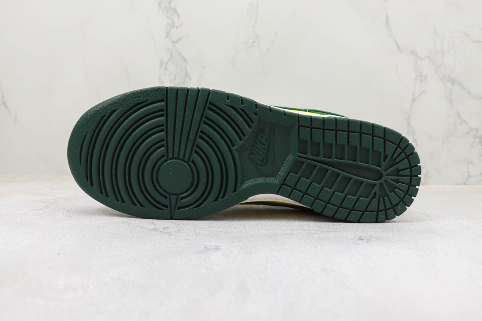 耐克Nike SB Dunk Low纯原版本低帮SB Dunk反转巴西板鞋 莆田天花板Dunk系列 货号：FD0350-133