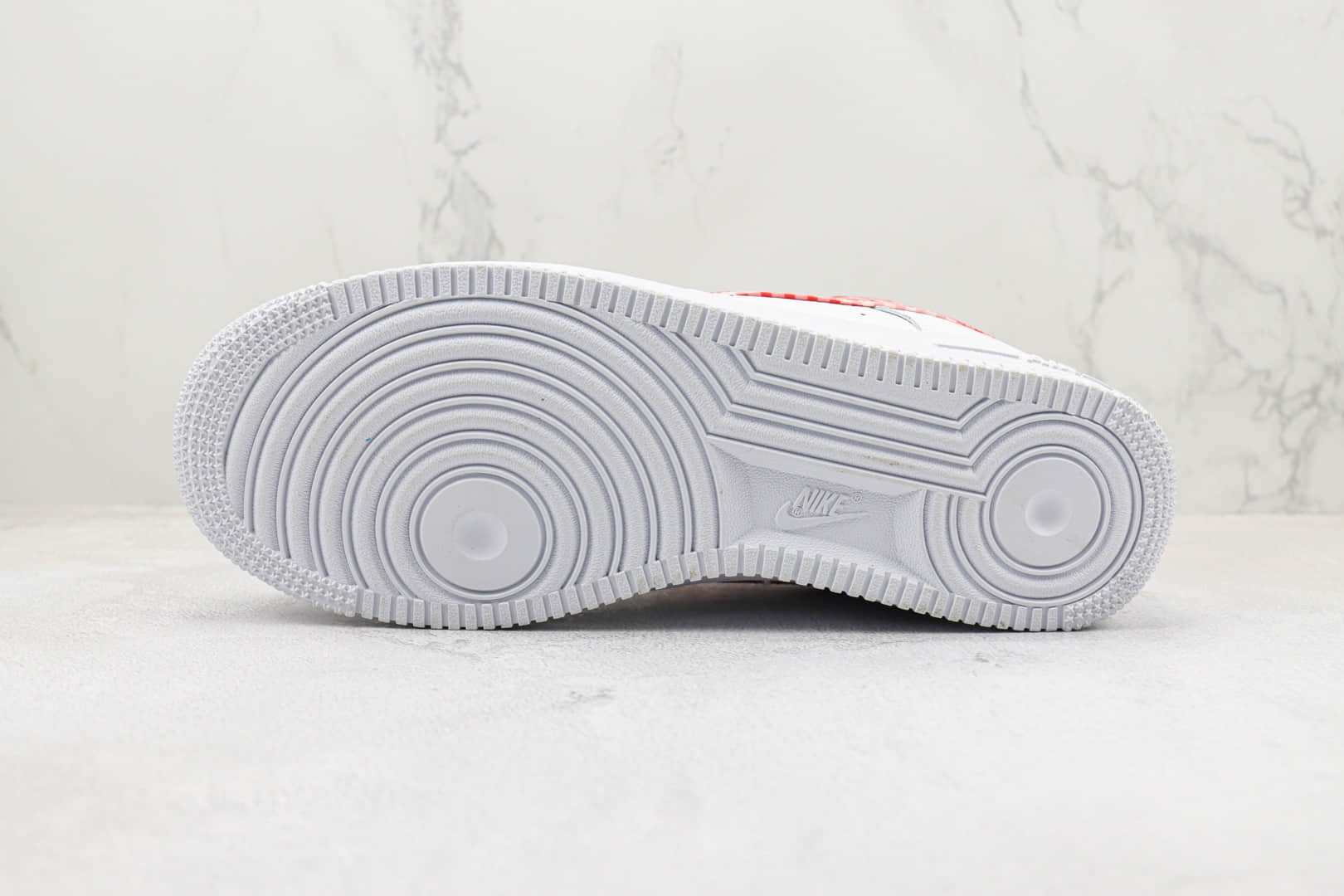 耐克Nike Air Force 1'07 Low纯原版本低帮空军一号白红色格子布板鞋 莆田天花板AF1系列 货号:DZ2784-101