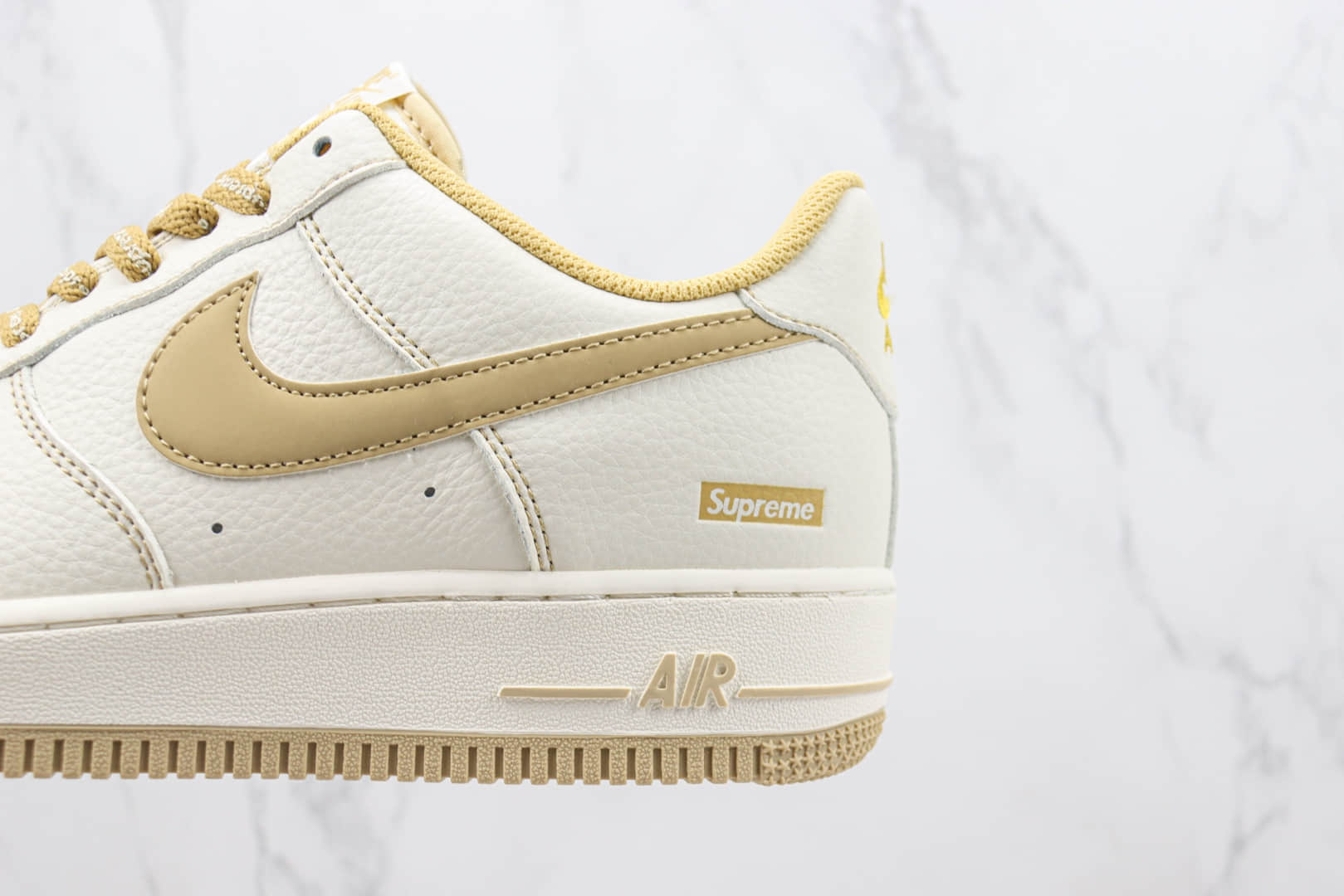 耐克Supreme x Nike Air Force 1'07 Low纯原版本SUP联名款低帮空军一号米卡其色板鞋 莆田天花板AF1系列 货号:SU0220-011
