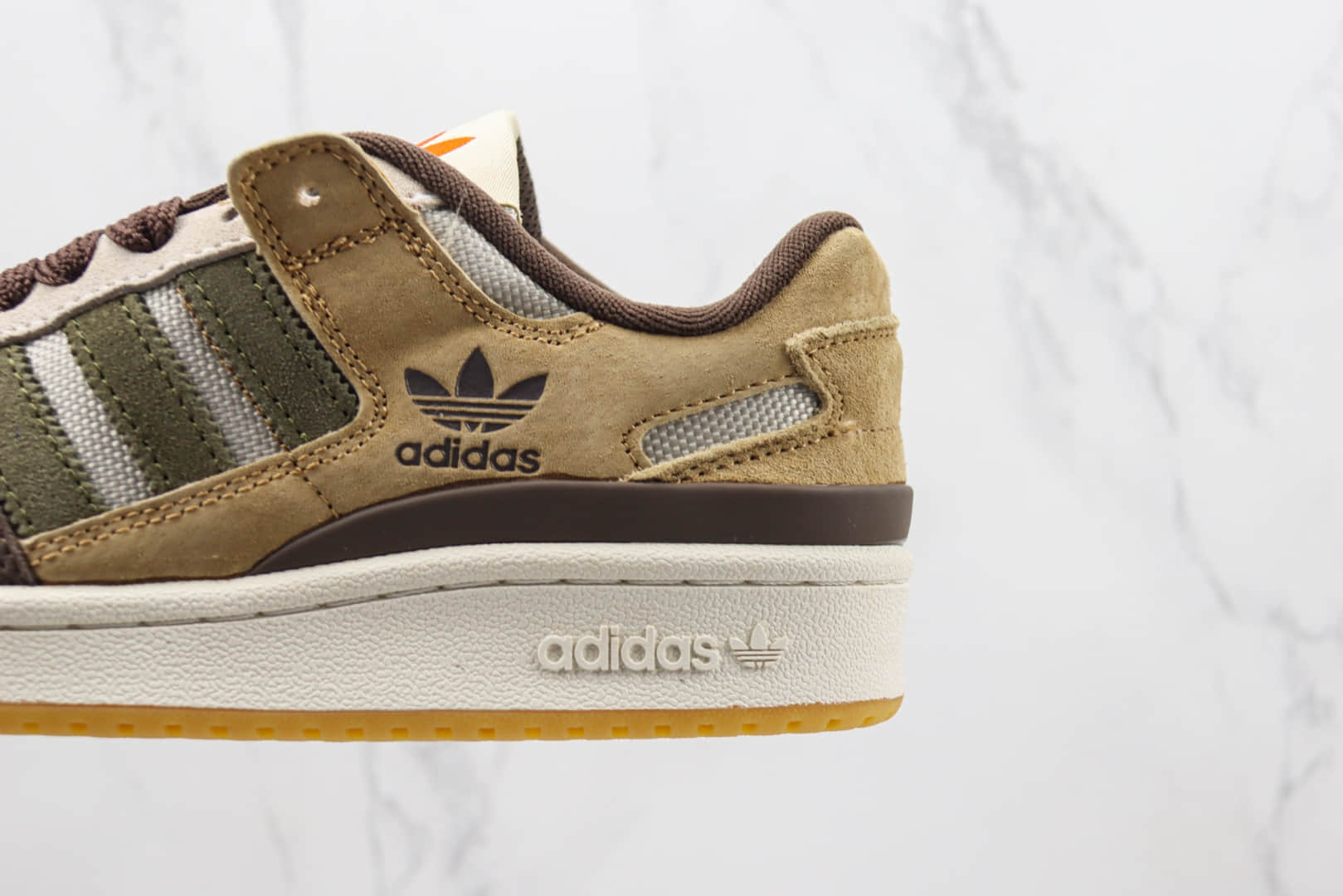 阿迪达斯adidas Forum 84 Low ACE纯原版本三叶草深棕麦黄色复古板鞋 莆田阿迪达斯货源 货号:GW4334