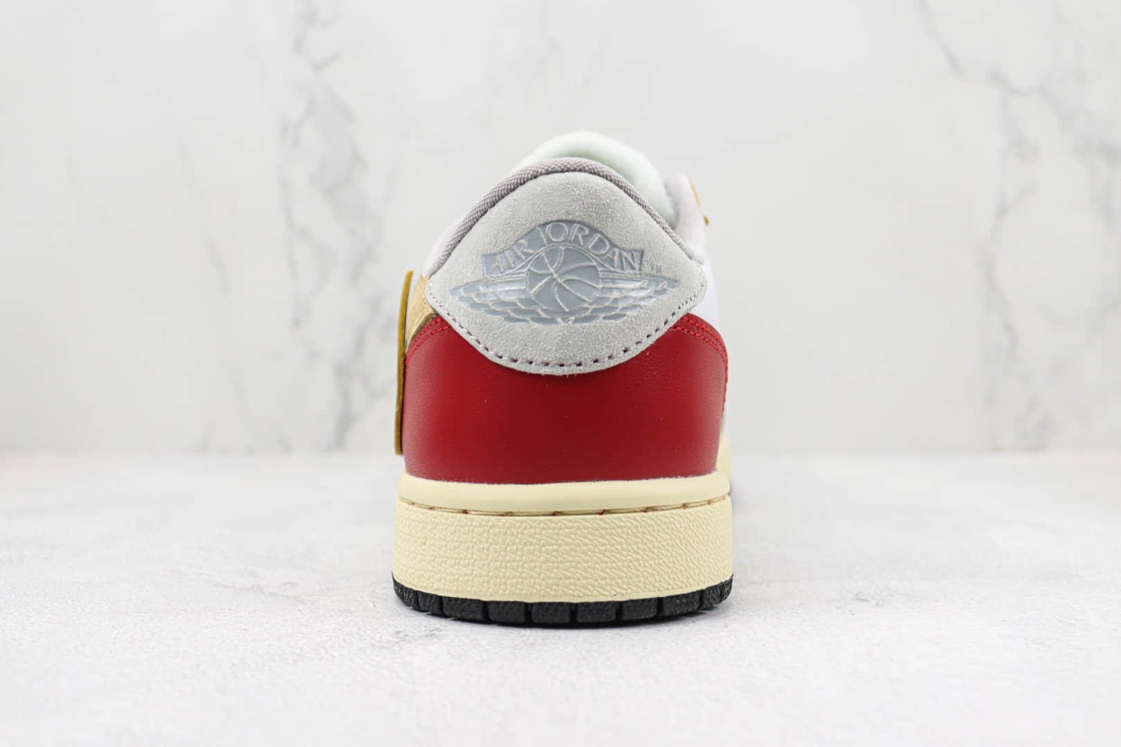乔丹Air Jordan 1 Low纯原版本低帮AJ1黑白红倒钩板鞋 莆田天花板AJ1系列 货号:CZ0790-107