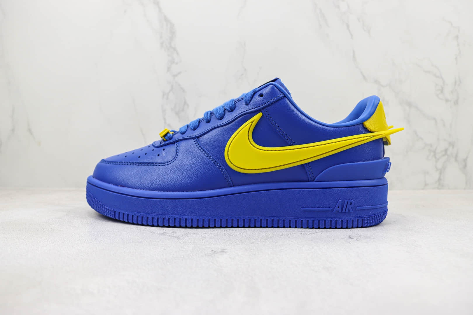 耐克AMBUSH x Nike Air Force 1 Low纯原版本空军一号低帮蓝黄色板鞋 货号:DV3464-400
