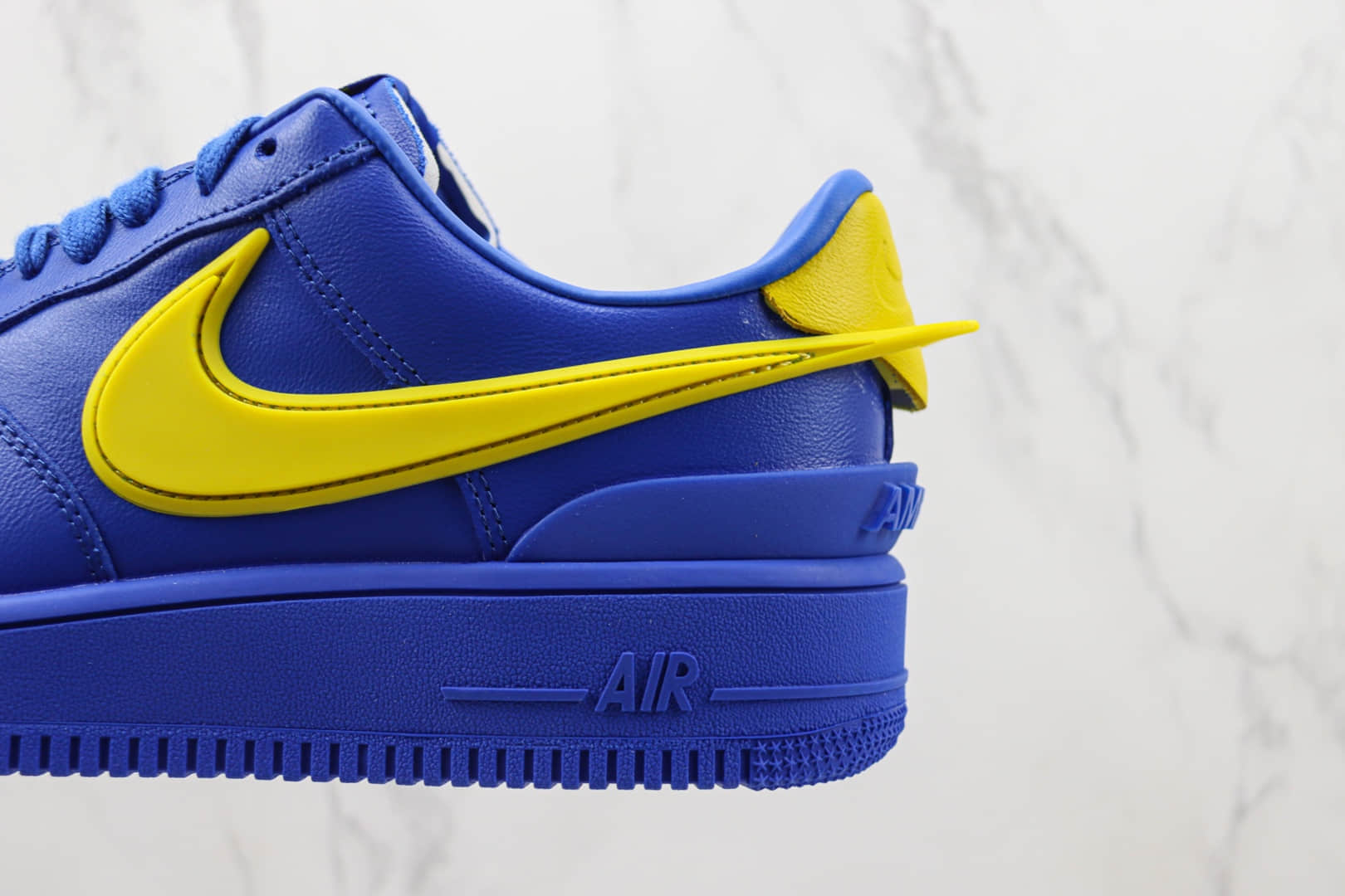 耐克AMBUSH x Nike Air Force 1 Low纯原版本空军一号低帮蓝黄色板鞋 货号:DV3464-400