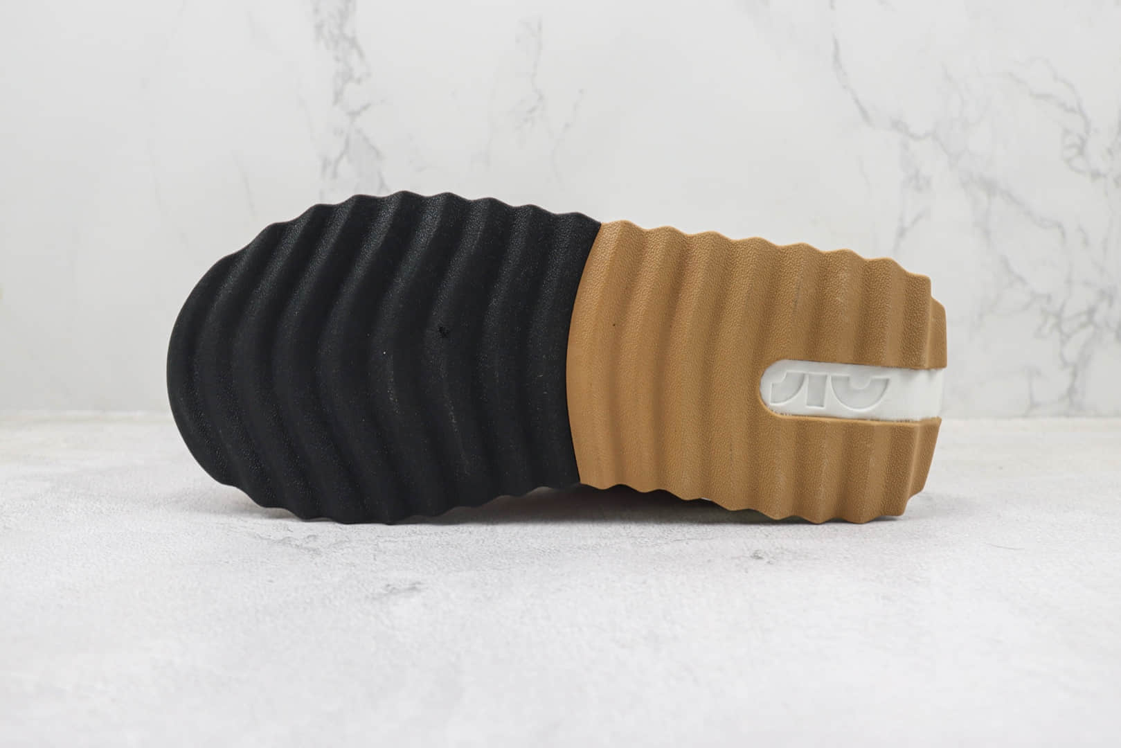 耐克Nike Air Max Dawn纯原版本黎明系列粉白色气垫慢跑鞋 莆田耐克货源 货号:DC4068-601
