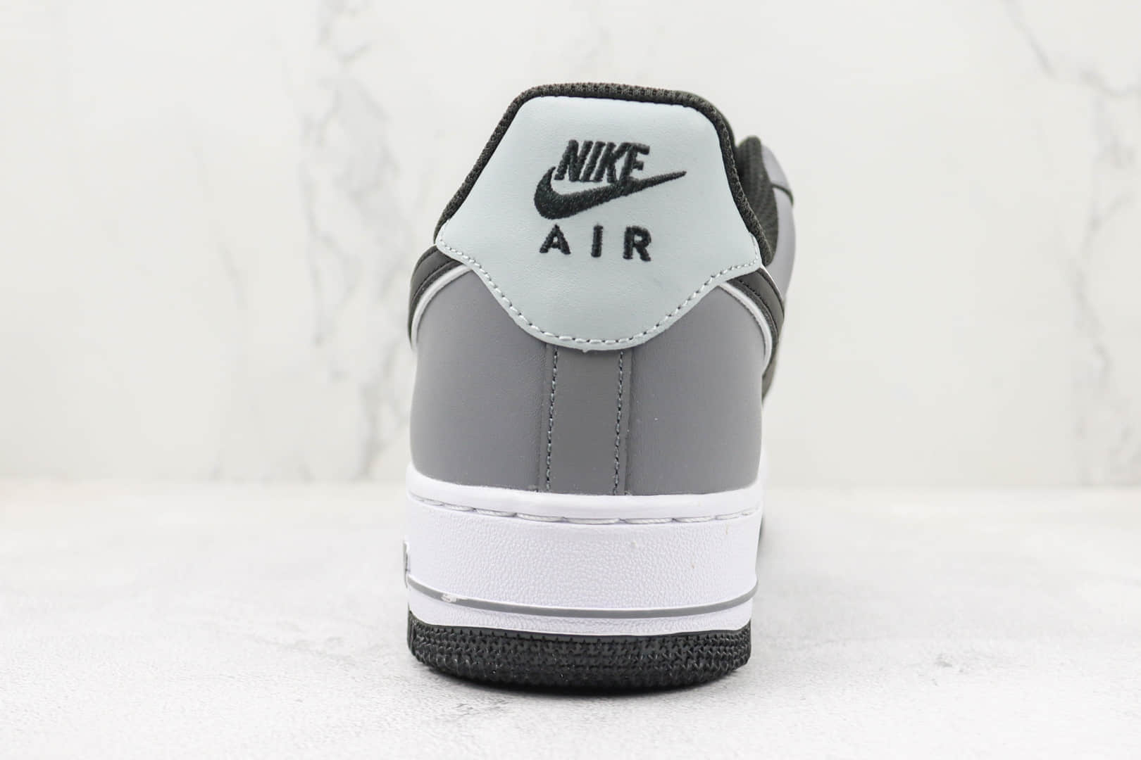 耐克Nike Air Force 1'07 Low纯原版本低帮空军一号黑灰拼色板鞋 莆田天花板AF1系列 货号:TP5558-756