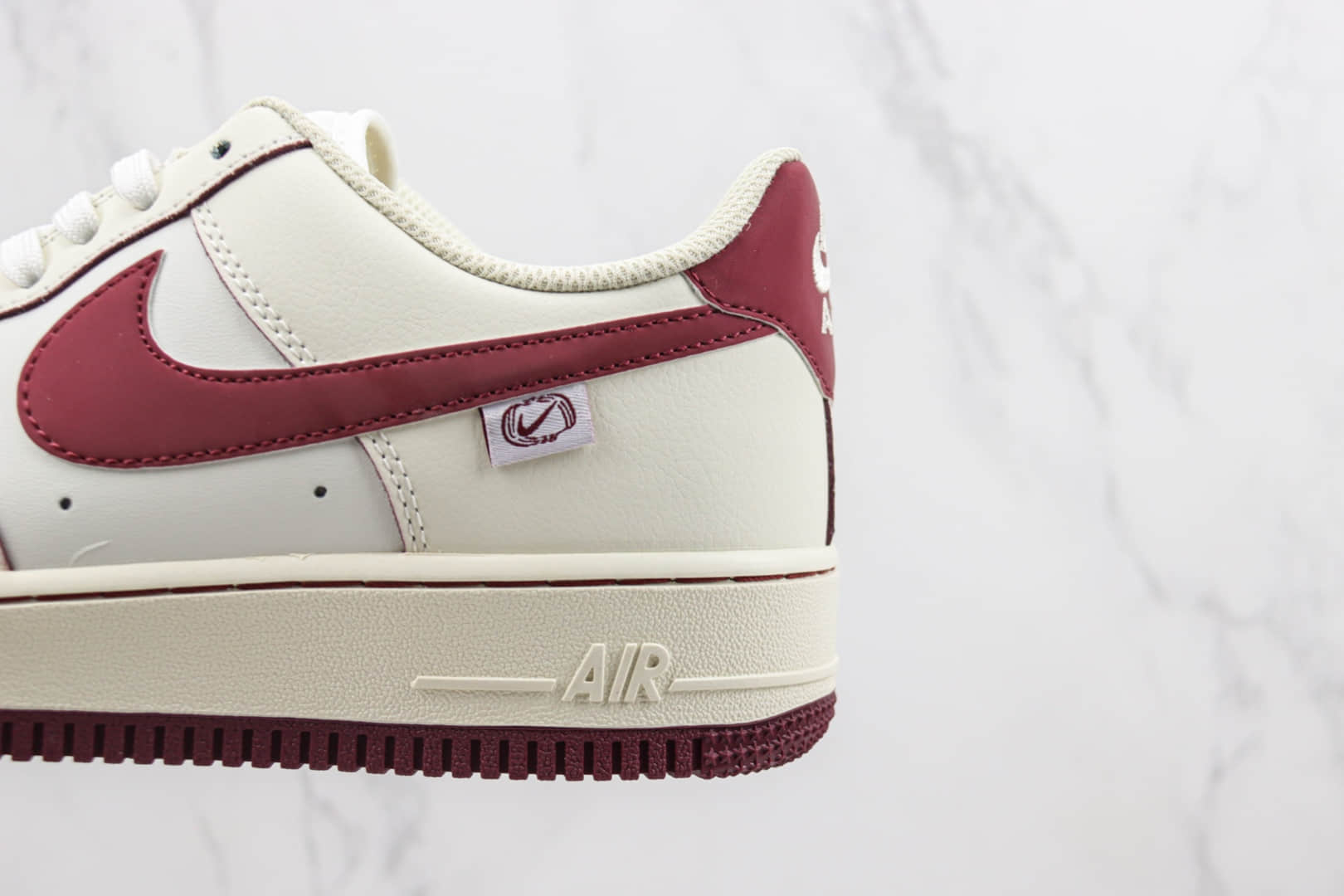 耐克Nike Air Force 1'07 Low纯原版本低帮空军一号白酒红双钩板鞋 莆田天花板AF1系列 货号:FB1839-215